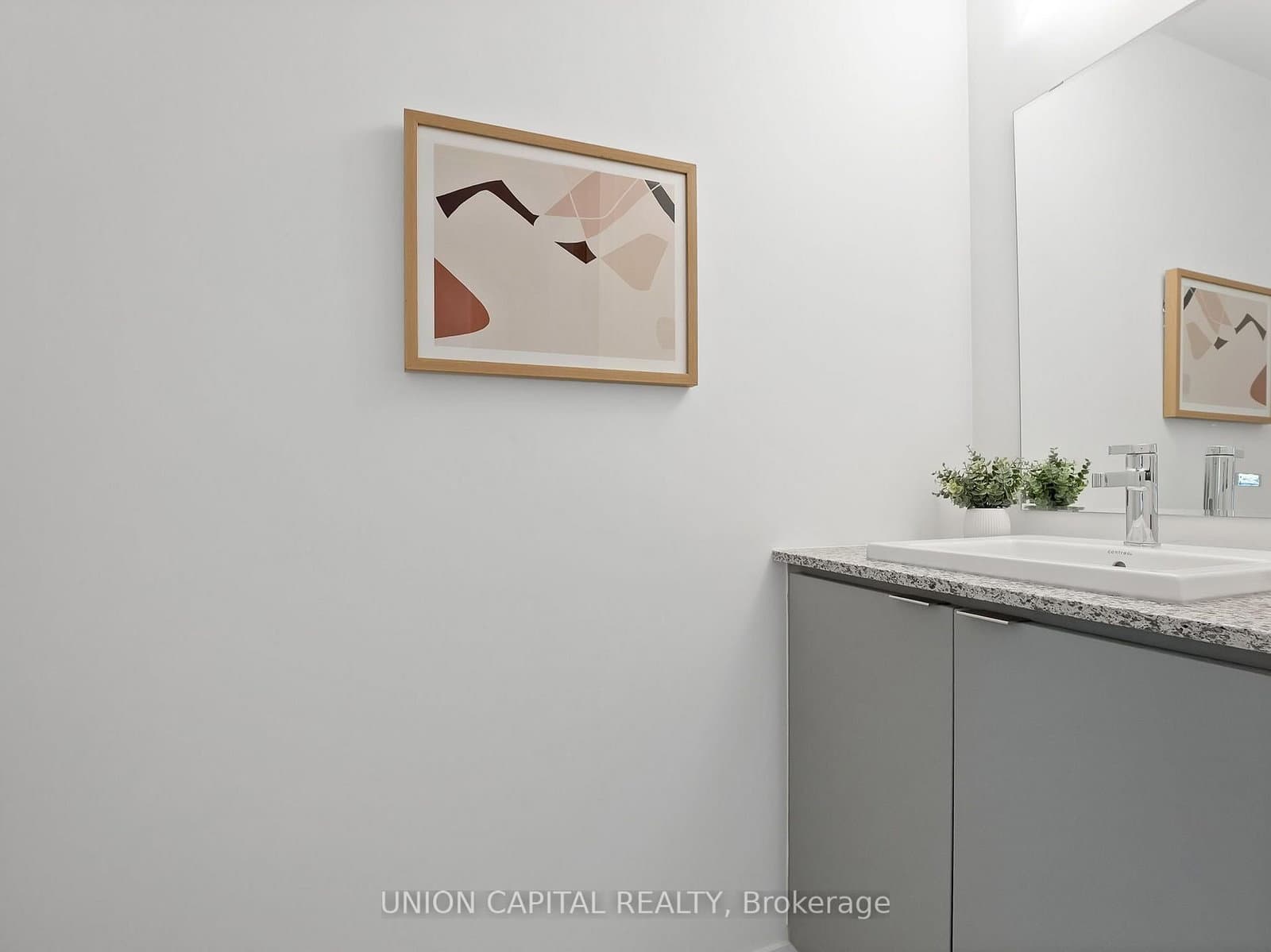 26 Lytham Green Circle, Unit 6 thumbnail 9