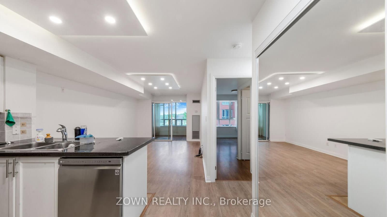 7363 Kennedy Road, Unit 519 thumbnail 10