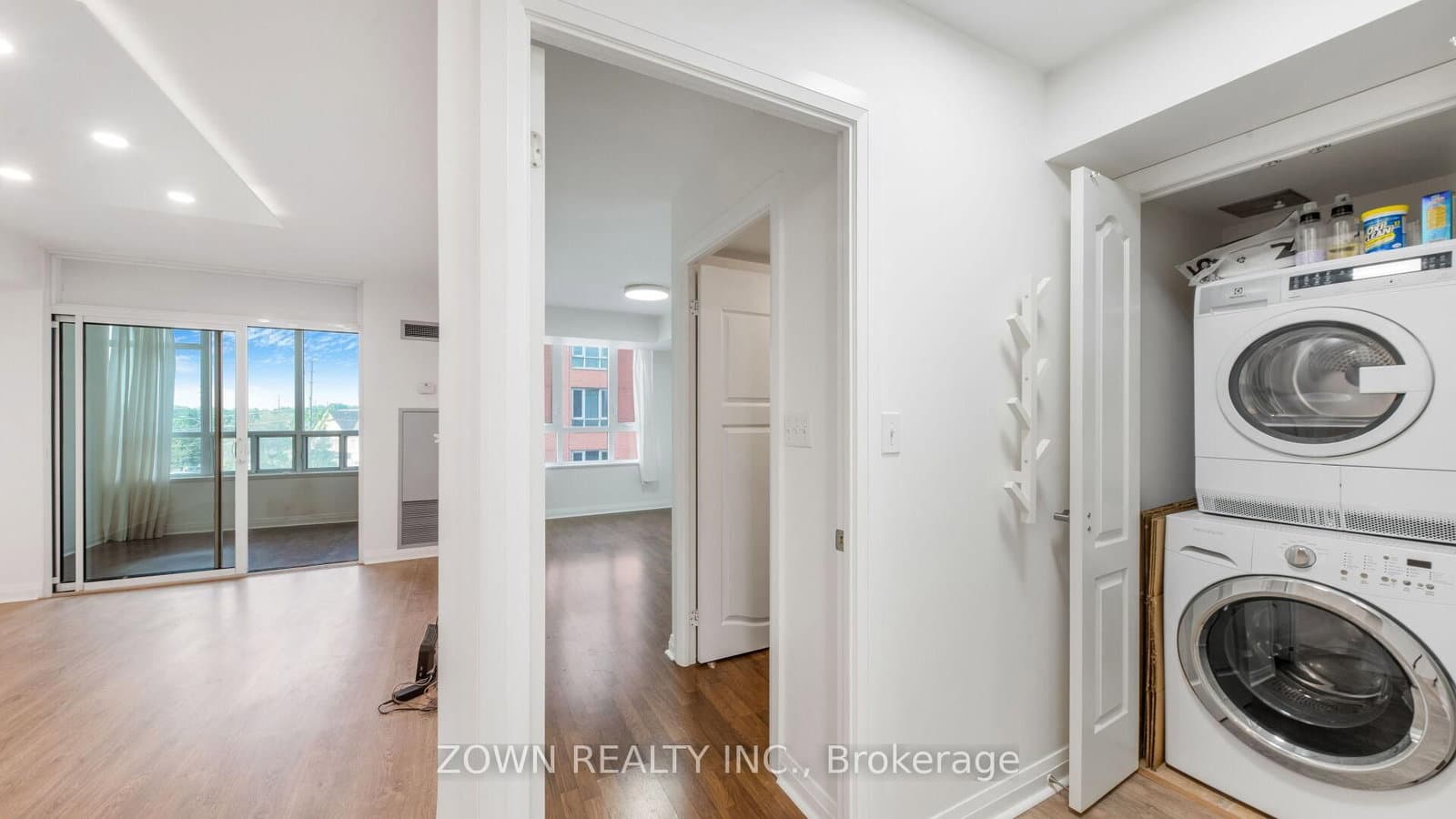 7363 Kennedy Road, Unit 519 thumbnail 21