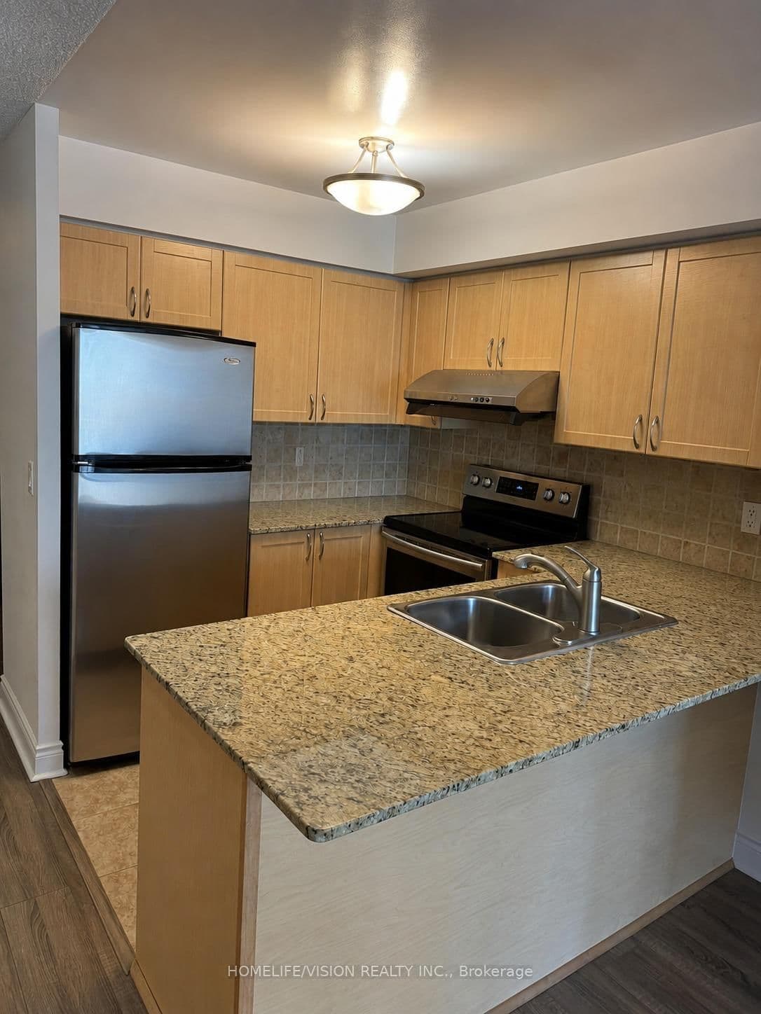 7 N Park Road, Unit 604 thumbnail 3