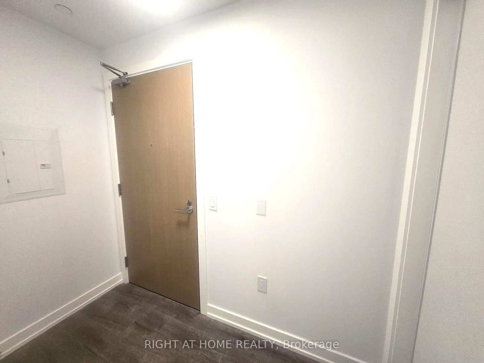 21 Meadowdale Road, Unit 902 thumbnail 3