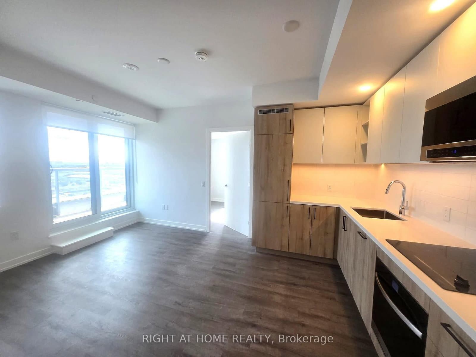 21 Meadowdale Road, Unit 902 thumbnail 7