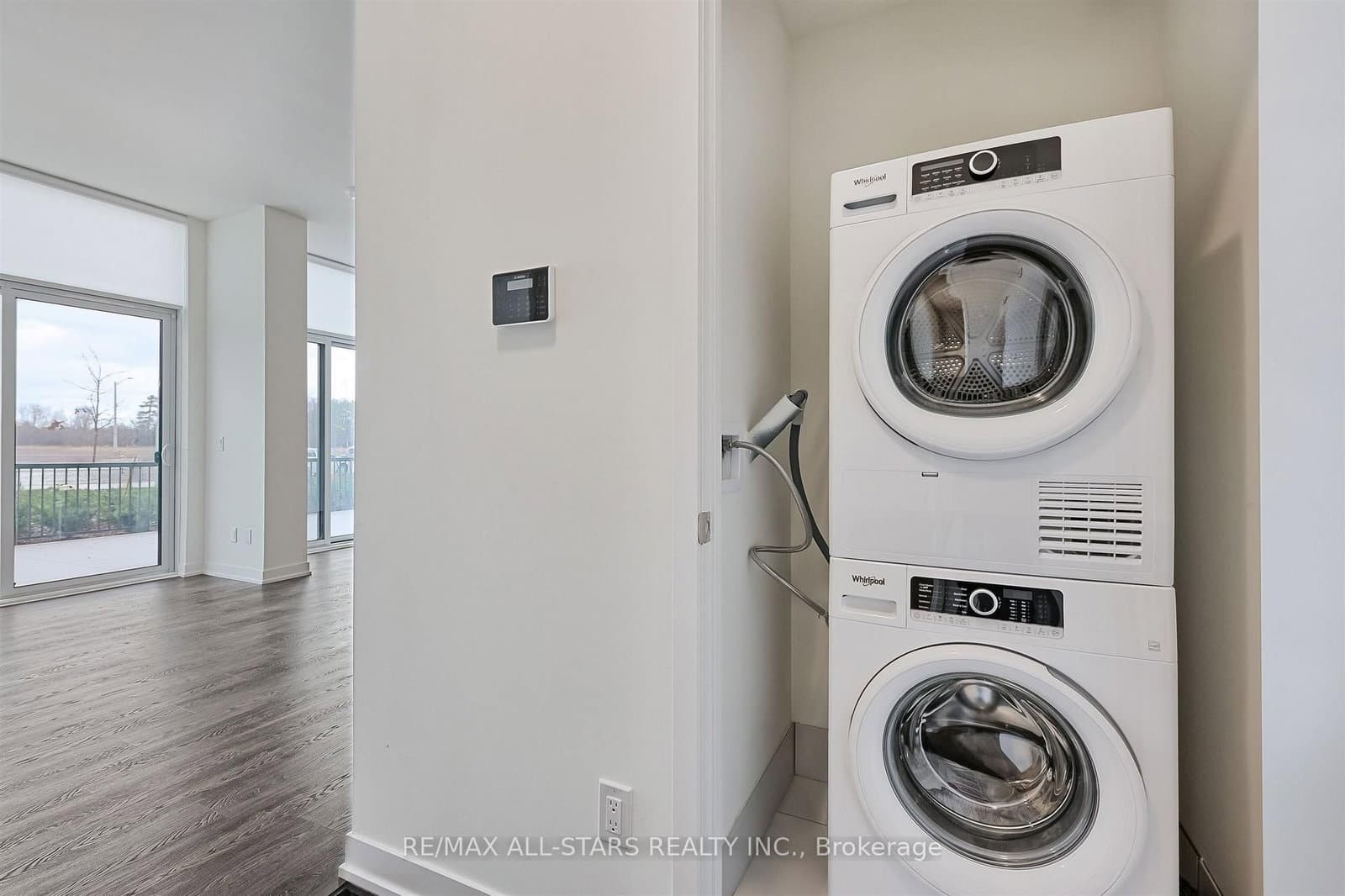 2 David Eyer Road, Unit 124 thumbnail 16