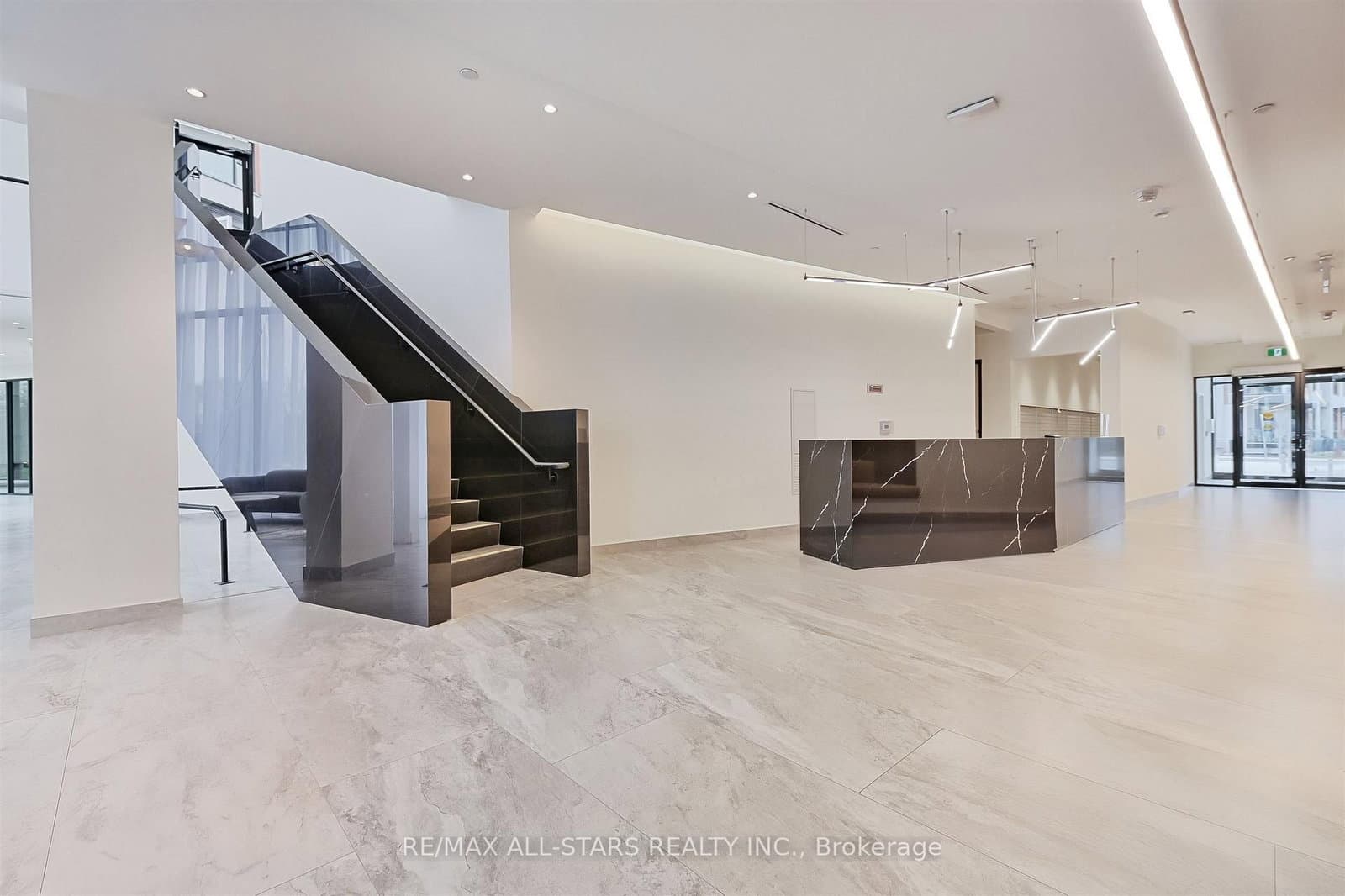 2 David Eyer Road, Unit 124 thumbnail 3