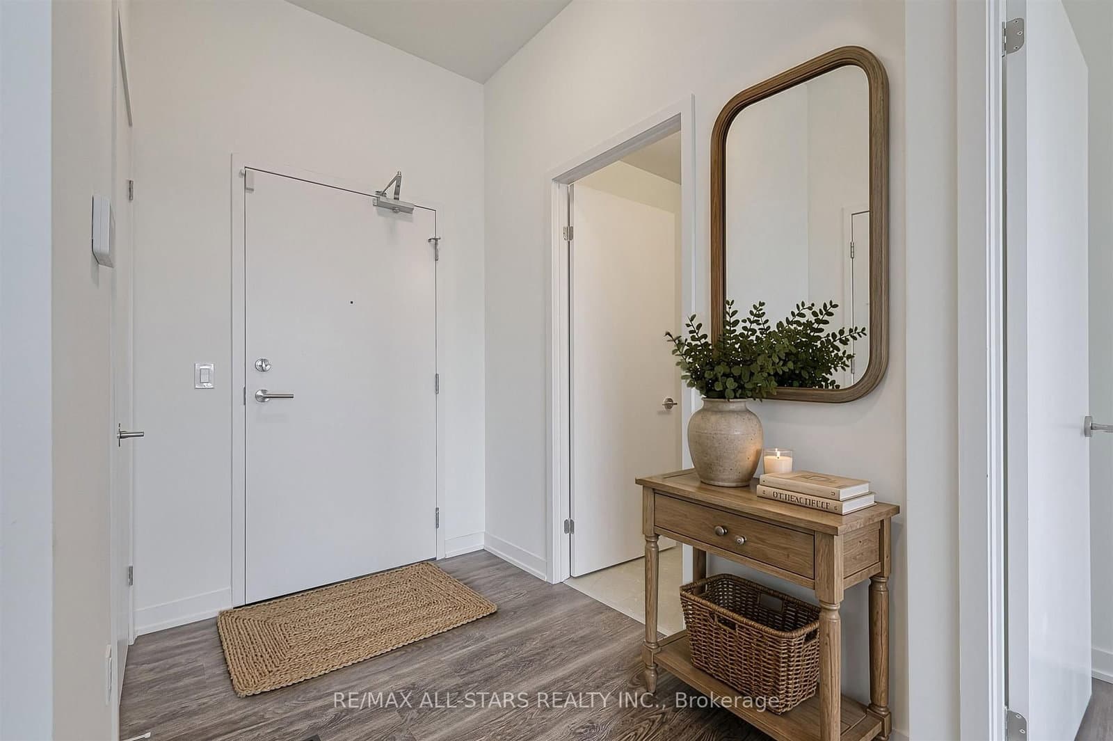 2 David Eyer Road, Unit 124 thumbnail 4