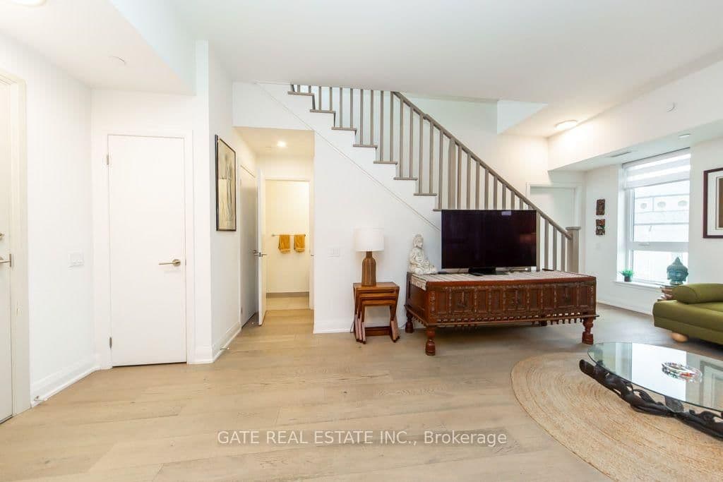 101 Cathedral High Street, Unit Ph3 thumbnail 25