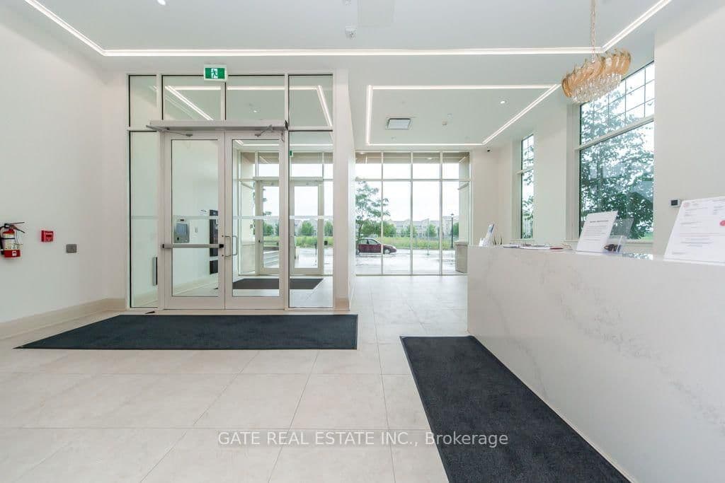 101 Cathedral High Street, Unit Ph3 thumbnail 6