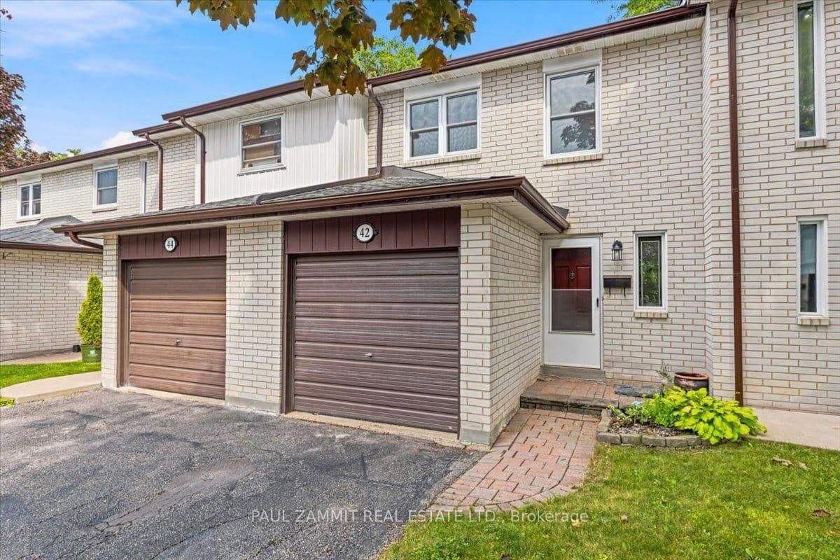 42 Nicholson Way - Image 1