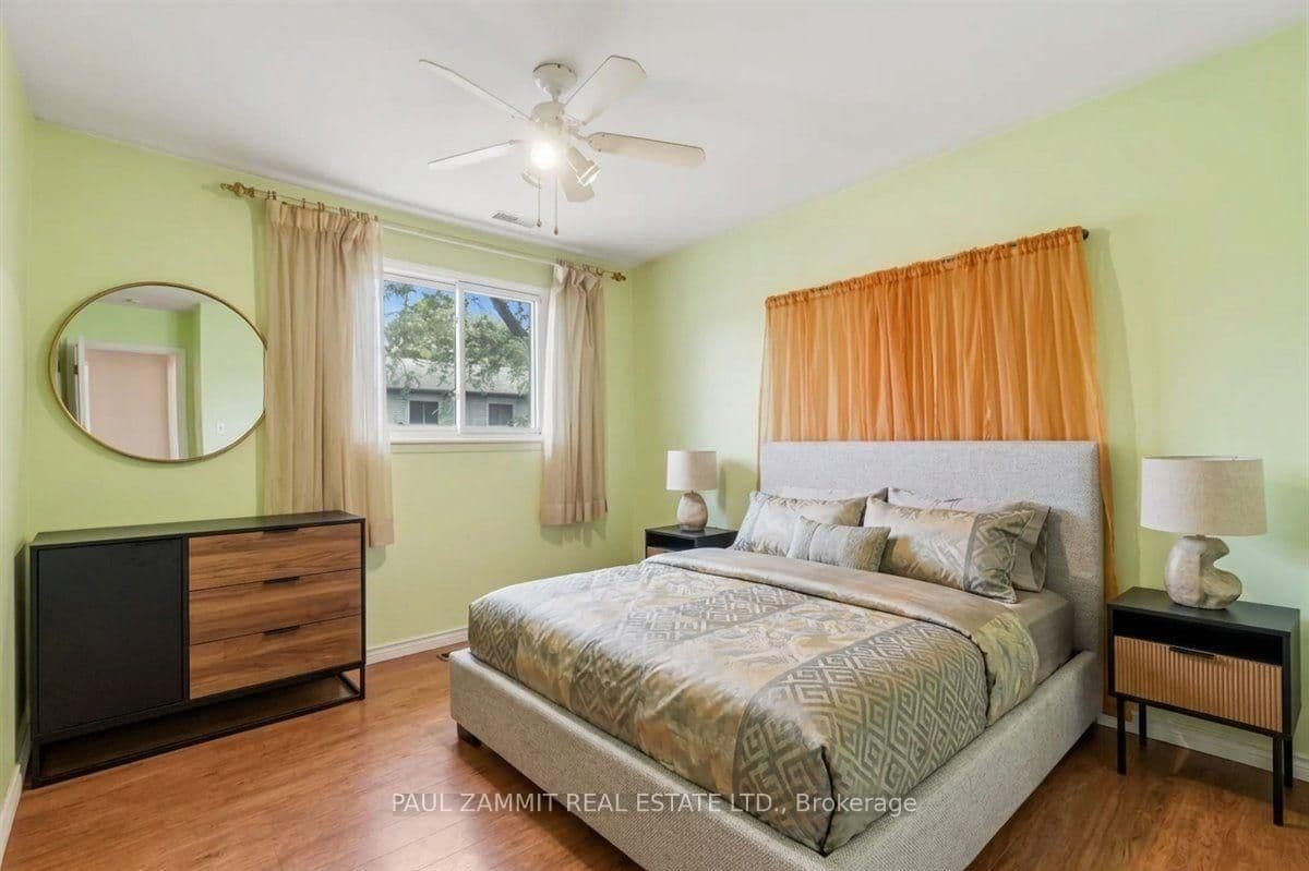 42 Nicholson Way thumbnail 11