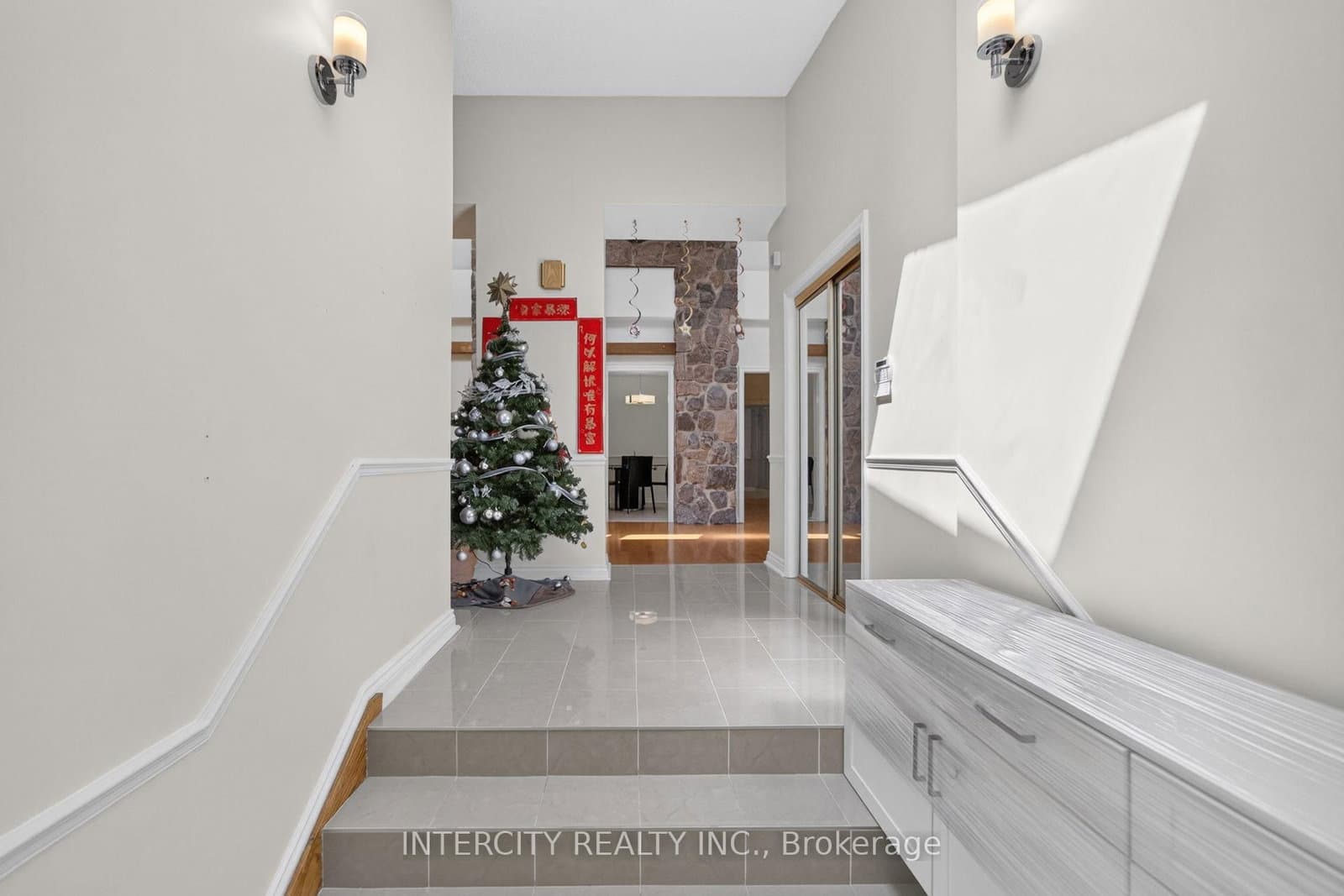 10 East Drive E thumbnail 3