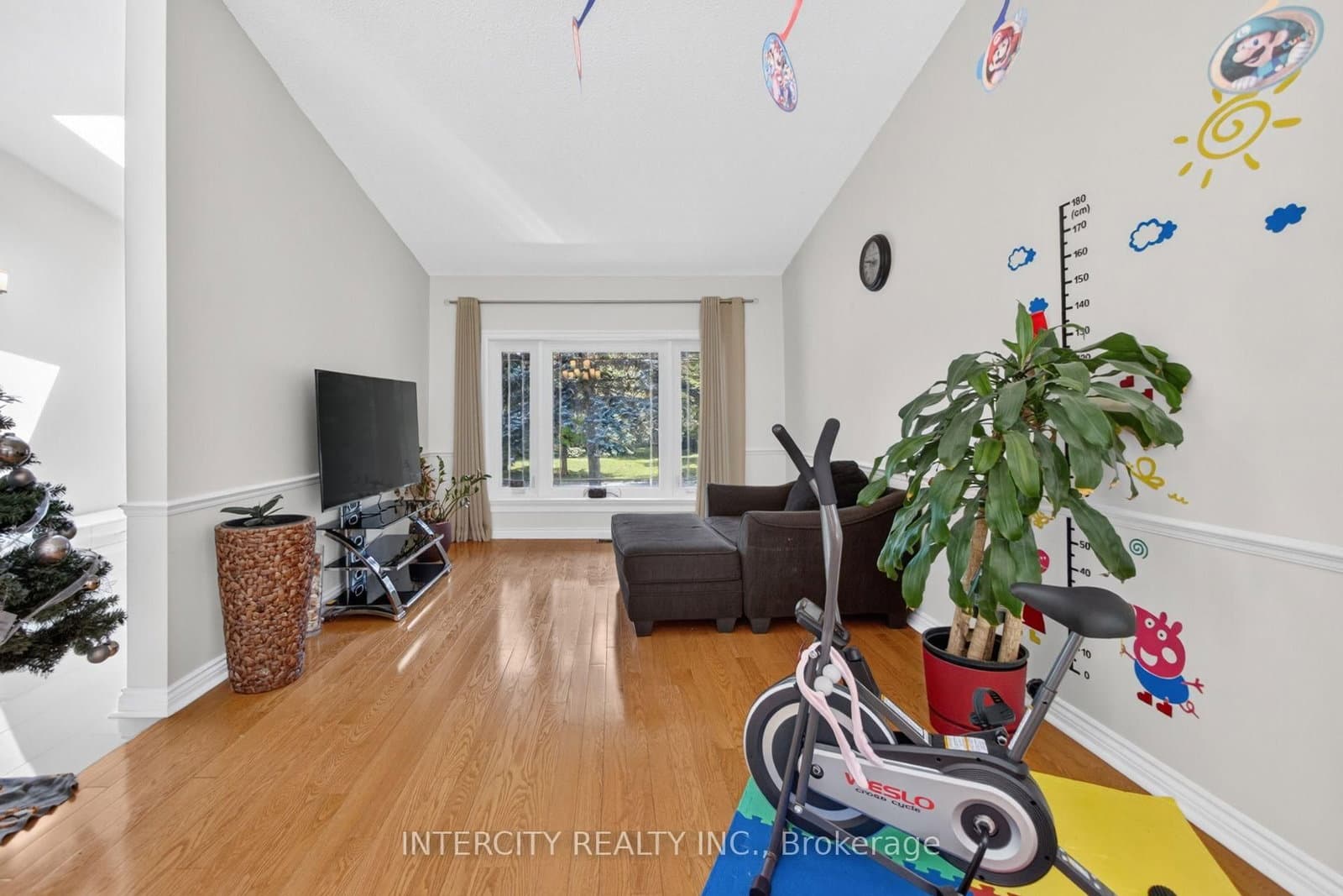 10 East Drive E thumbnail 8