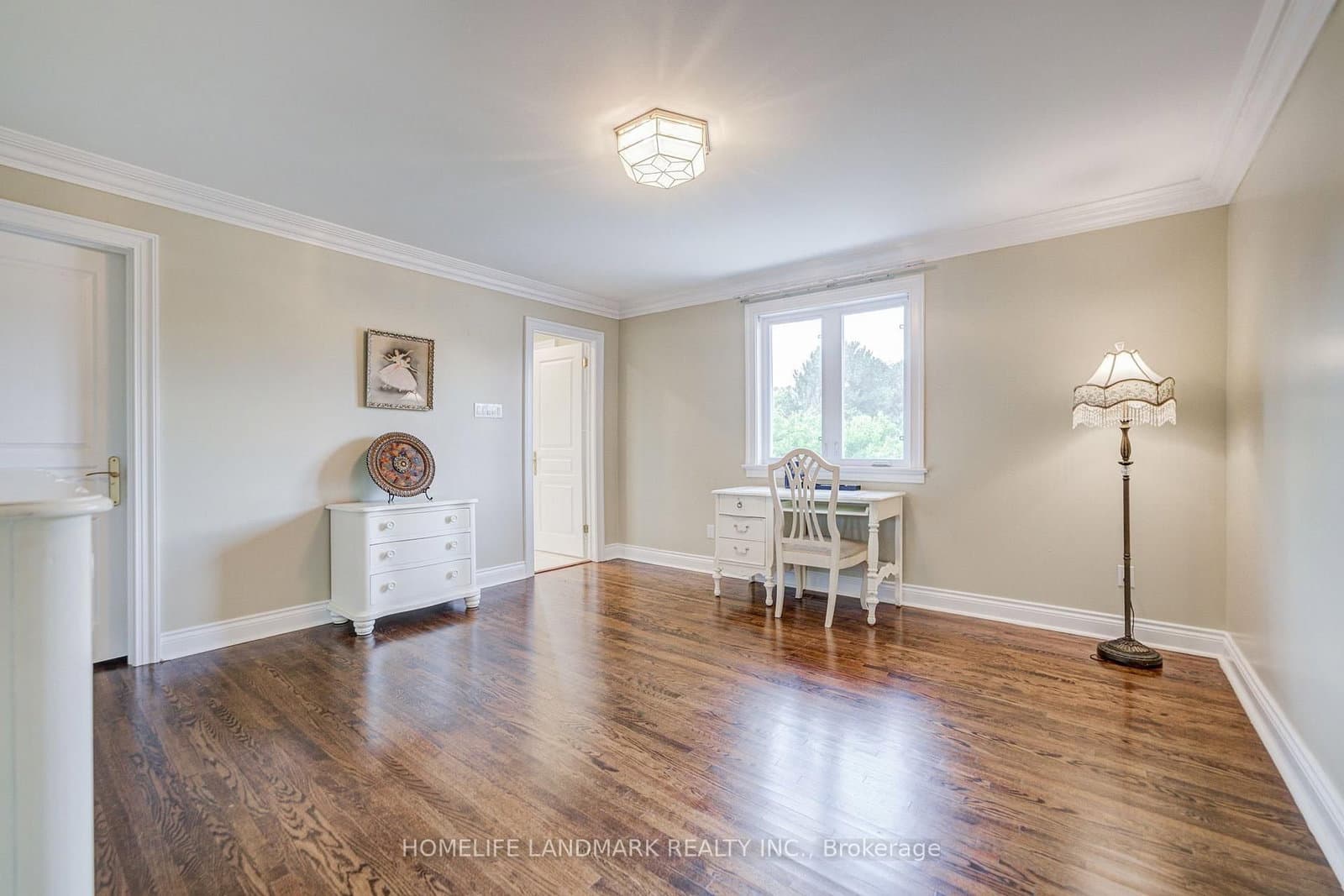 21 Kensington Drive thumbnail 32