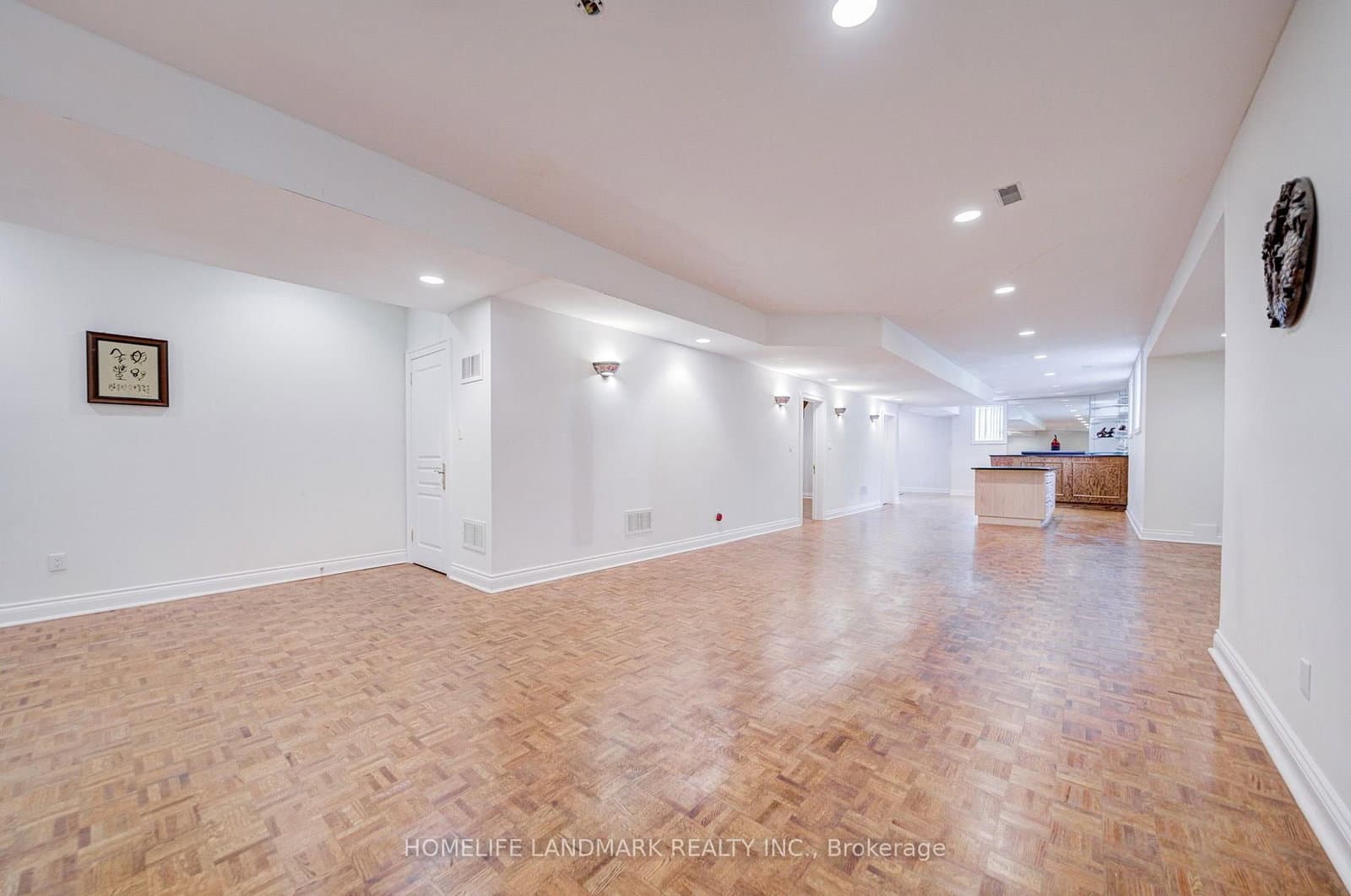 21 Kensington Drive thumbnail 45