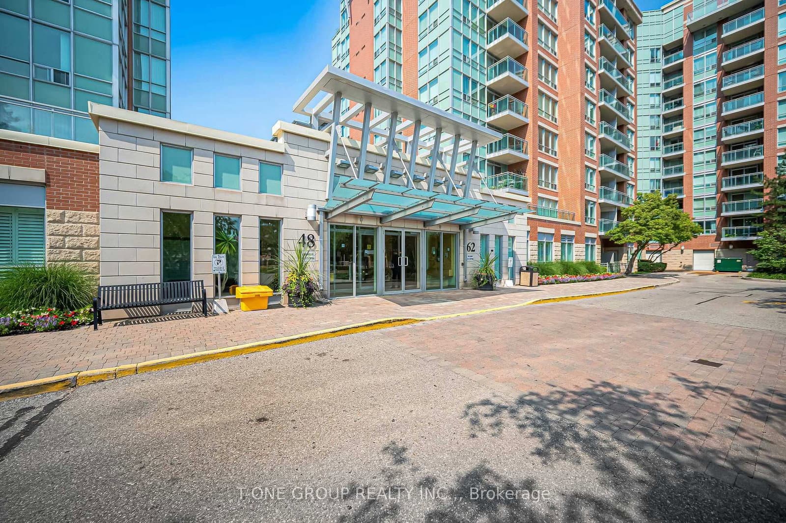 48 Suncrest Boulevard, Unit 720 thumbnail 5