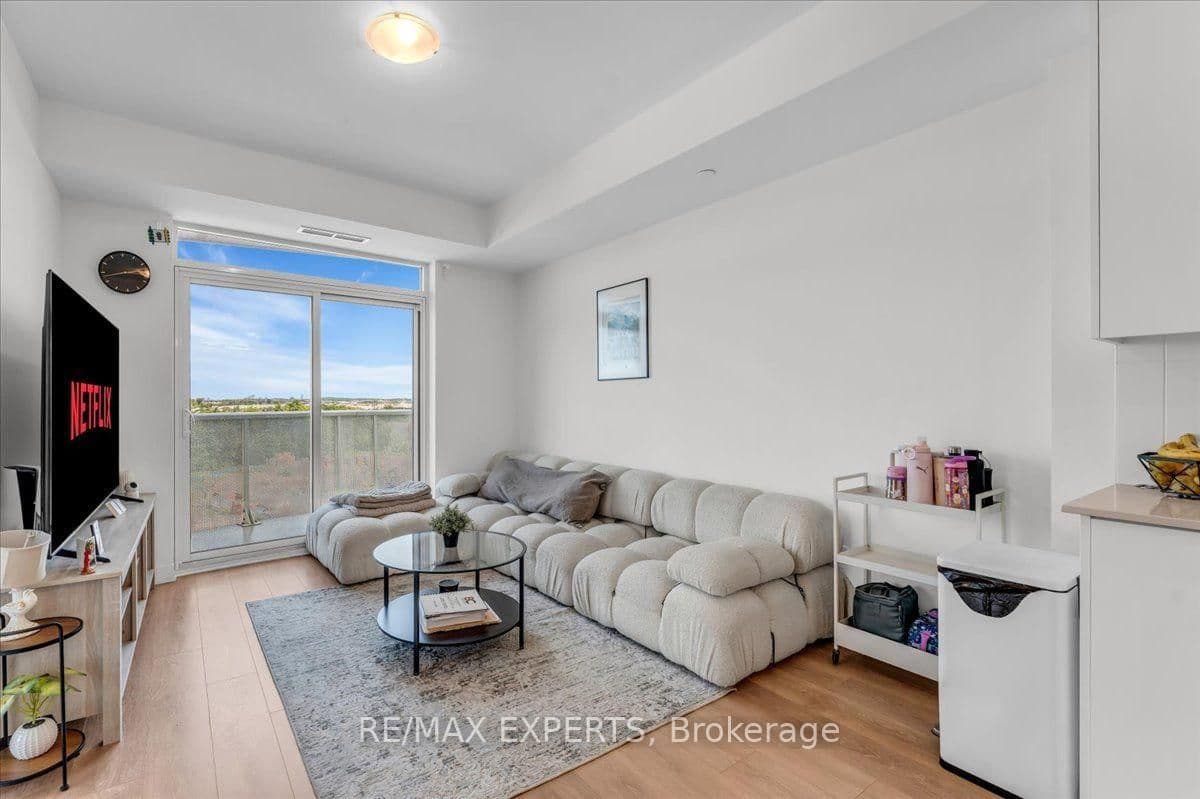 498 Caldari Road, Unit 828 thumbnail 13