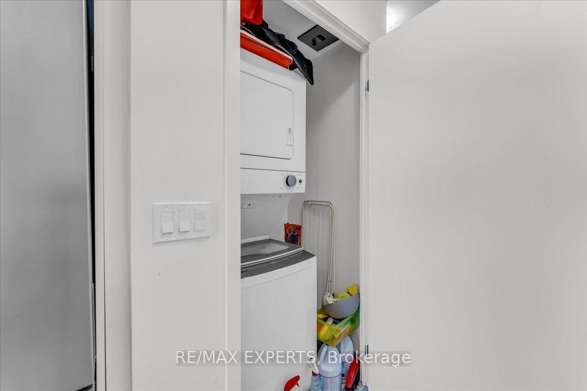 498 Caldari Road, Unit 828 thumbnail 22