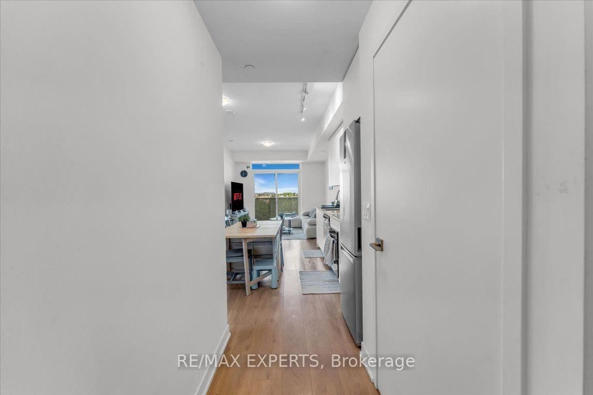498 Caldari Road, Unit 828 thumbnail 7