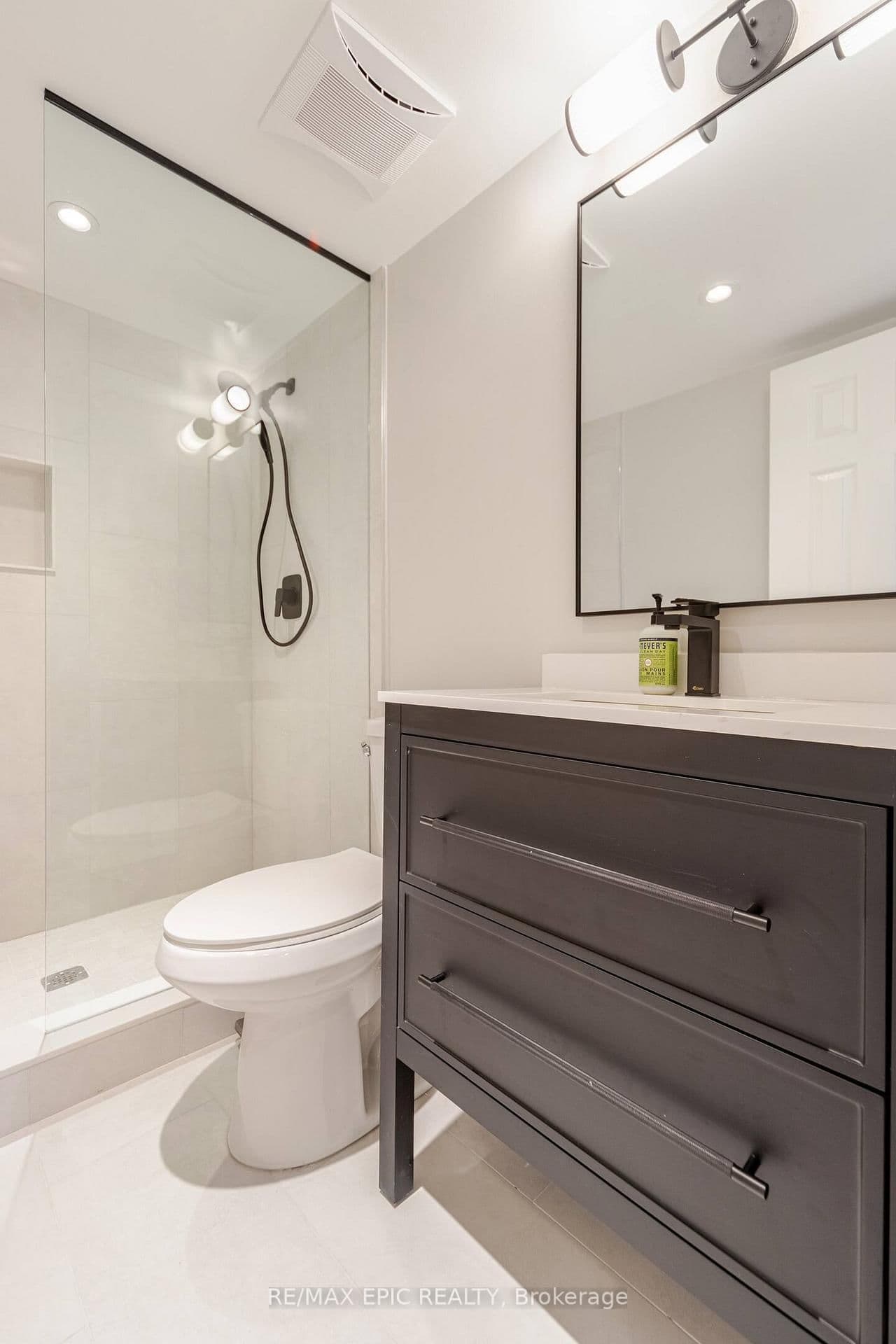 75 Weldrick Road E, Unit 732 thumbnail 16