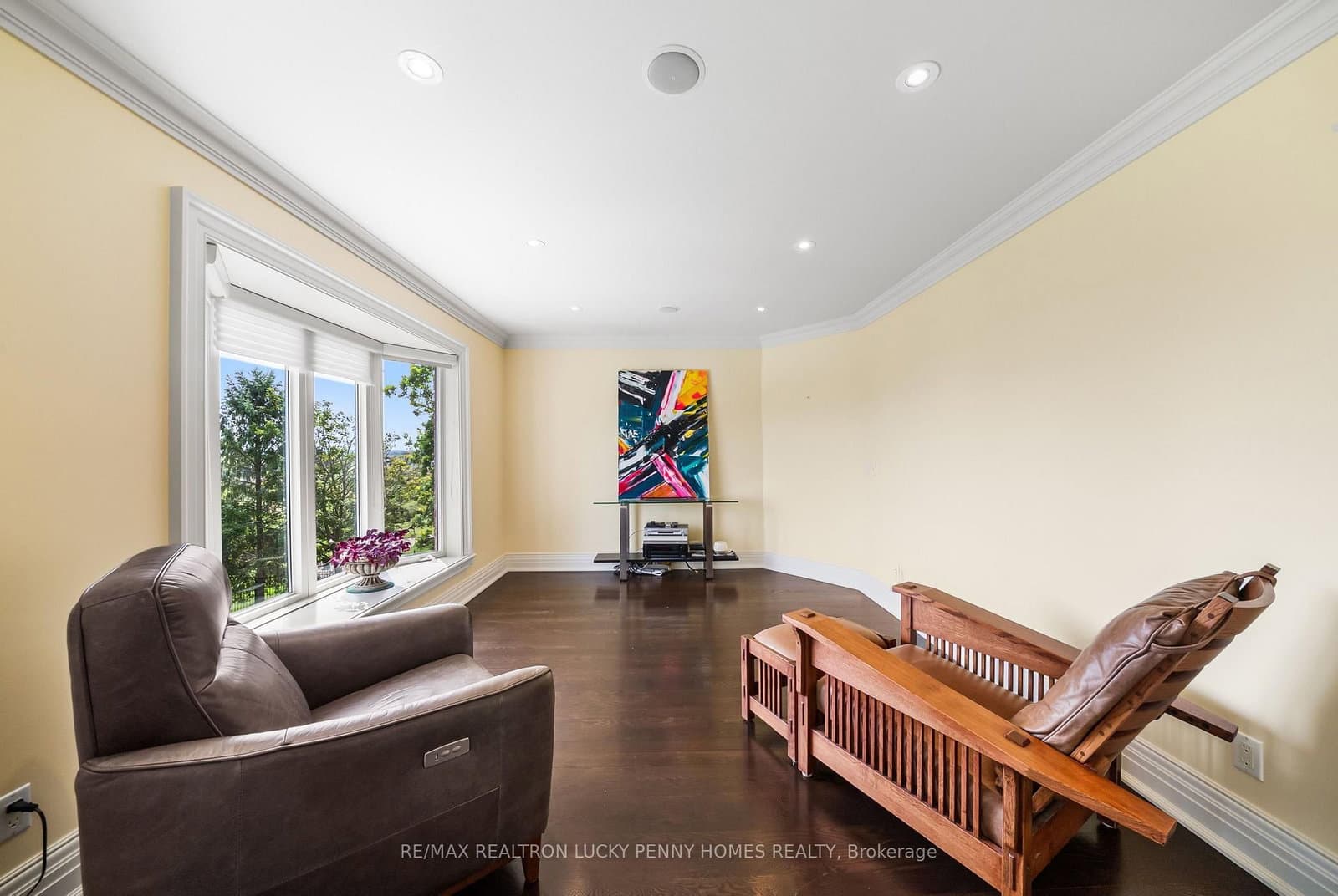 27 Glenridge Drive thumbnail 34