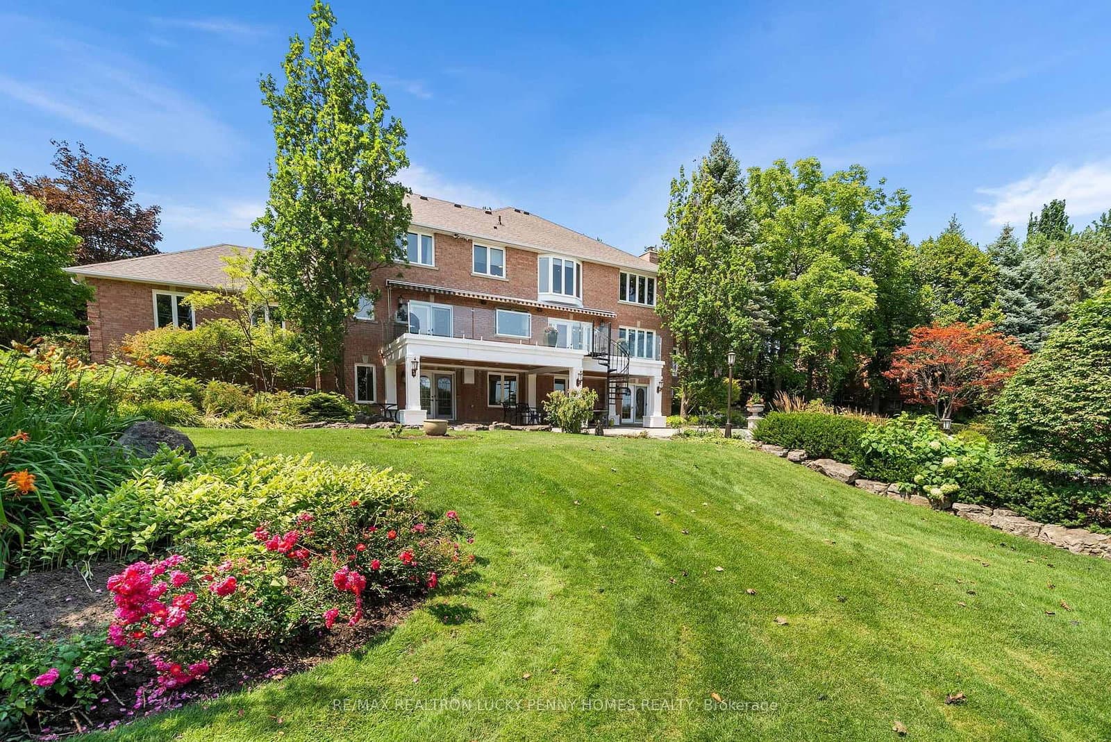 27 Glenridge Drive thumbnail 50