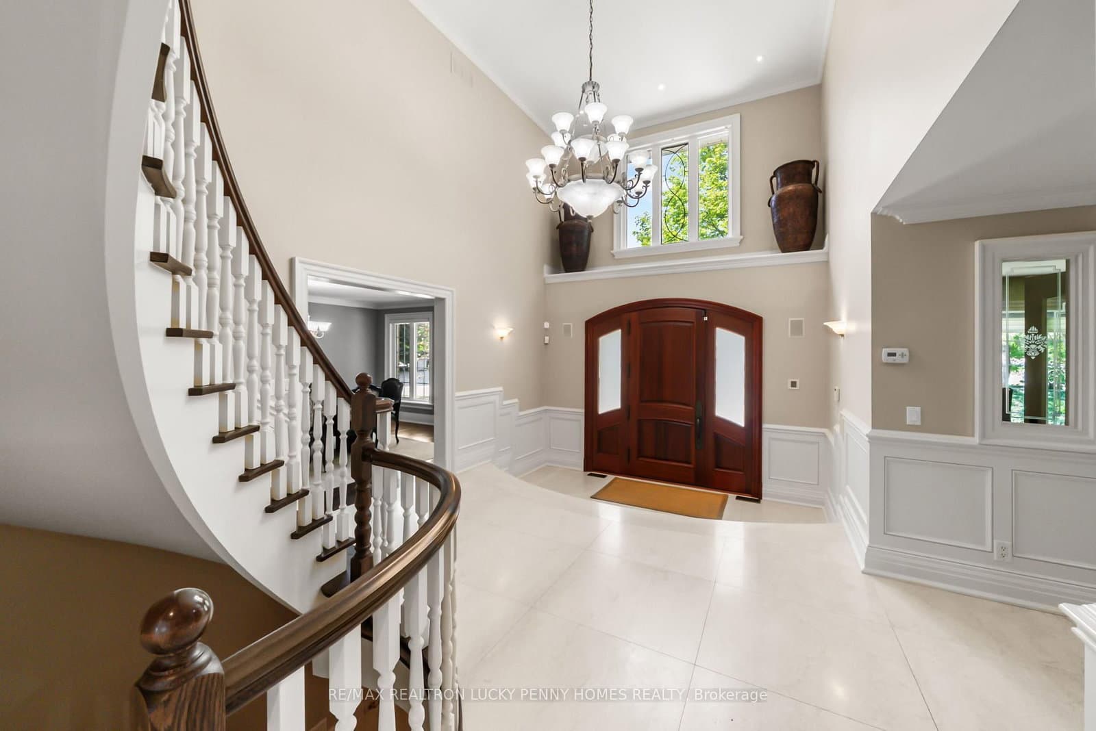 27 Glenridge Drive thumbnail 6