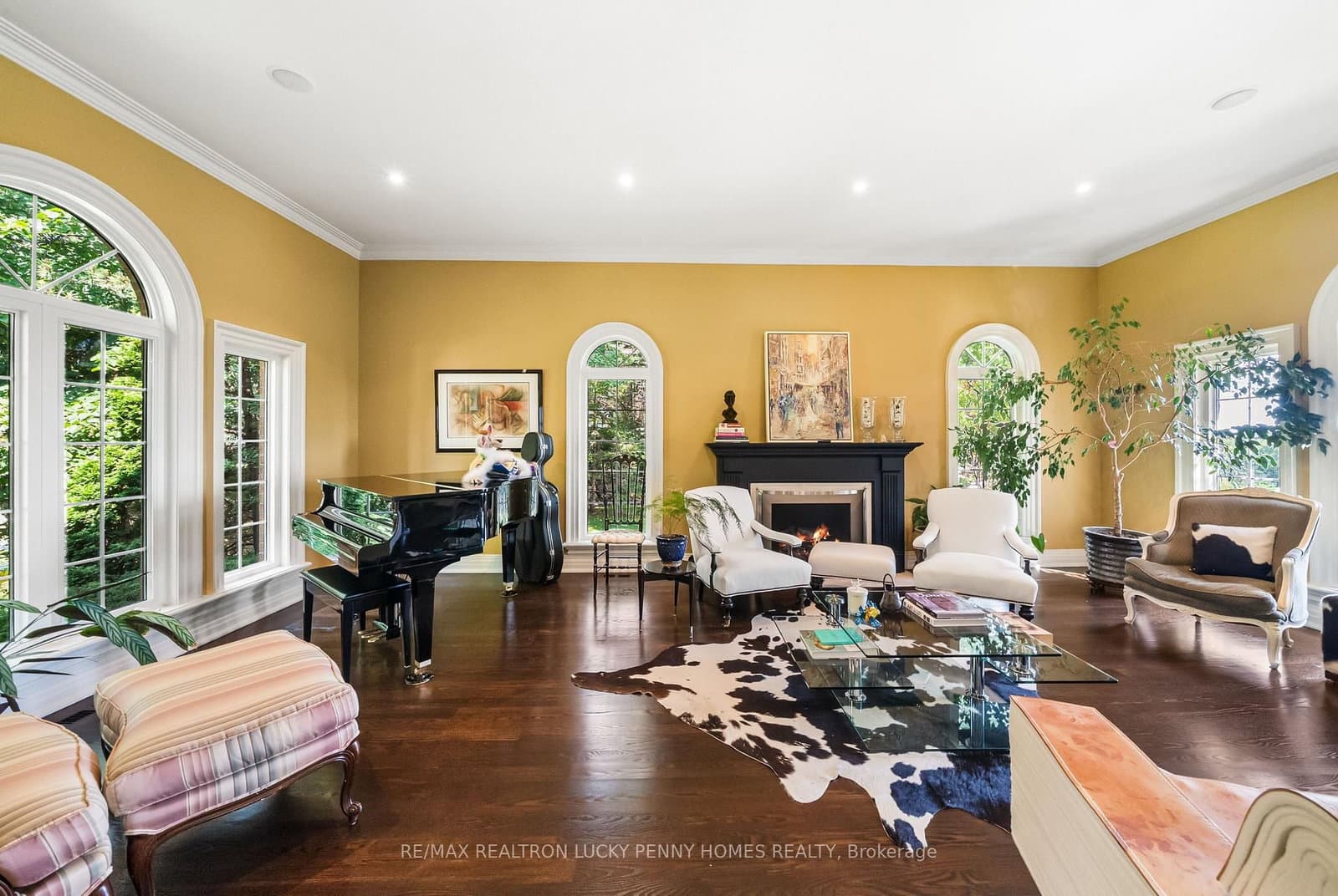 27 Glenridge Drive thumbnail 9