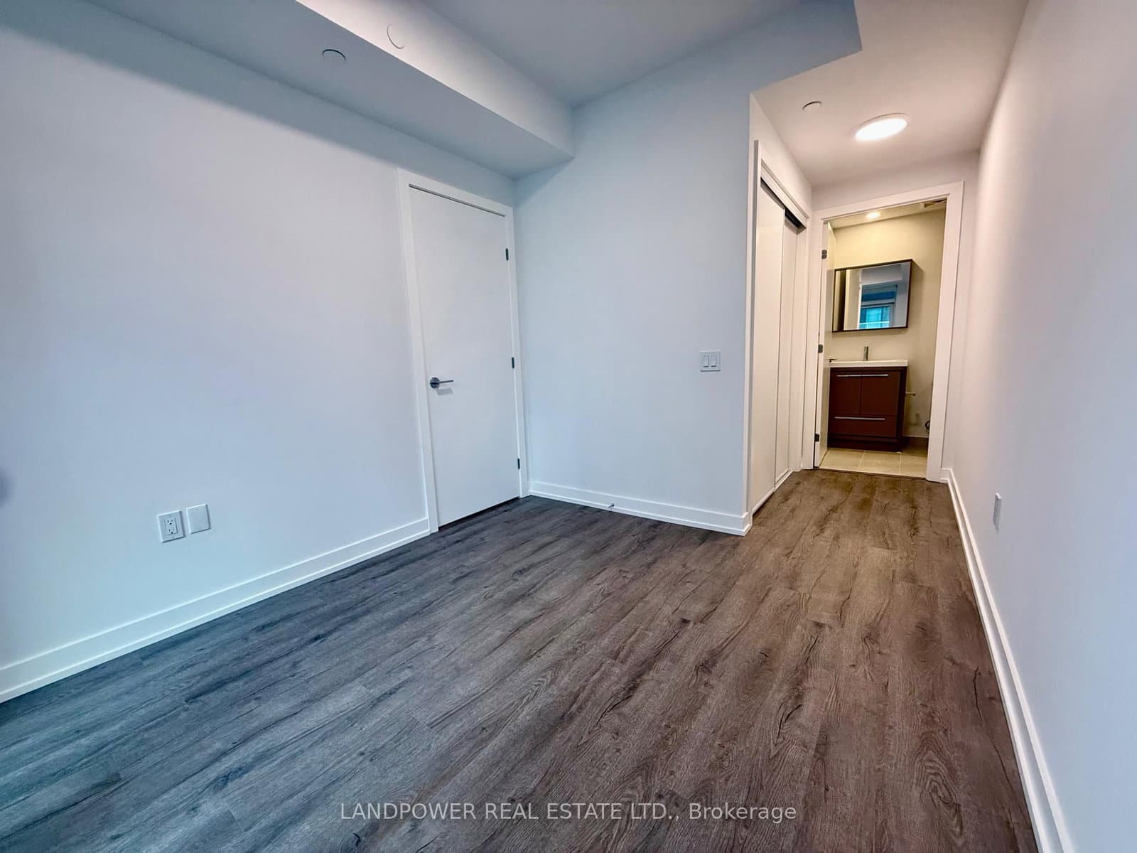 21 Meadowdale Road, Unit 907 thumbnail 10