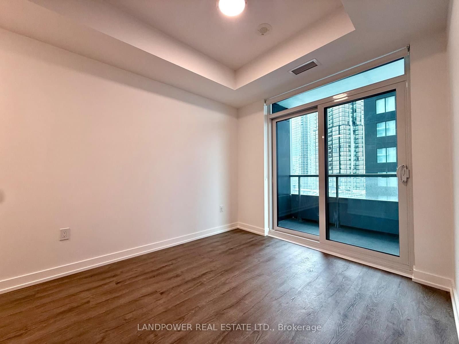 21 Meadowdale Road, Unit 907 thumbnail 12