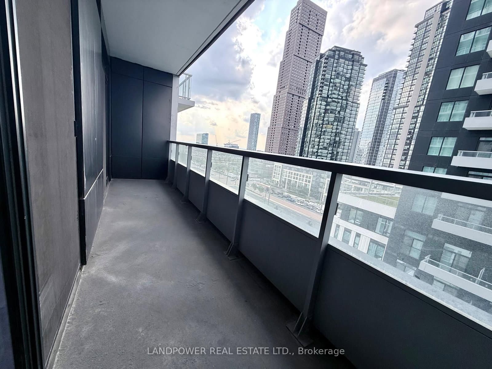 21 Meadowdale Road, Unit 907 thumbnail 14