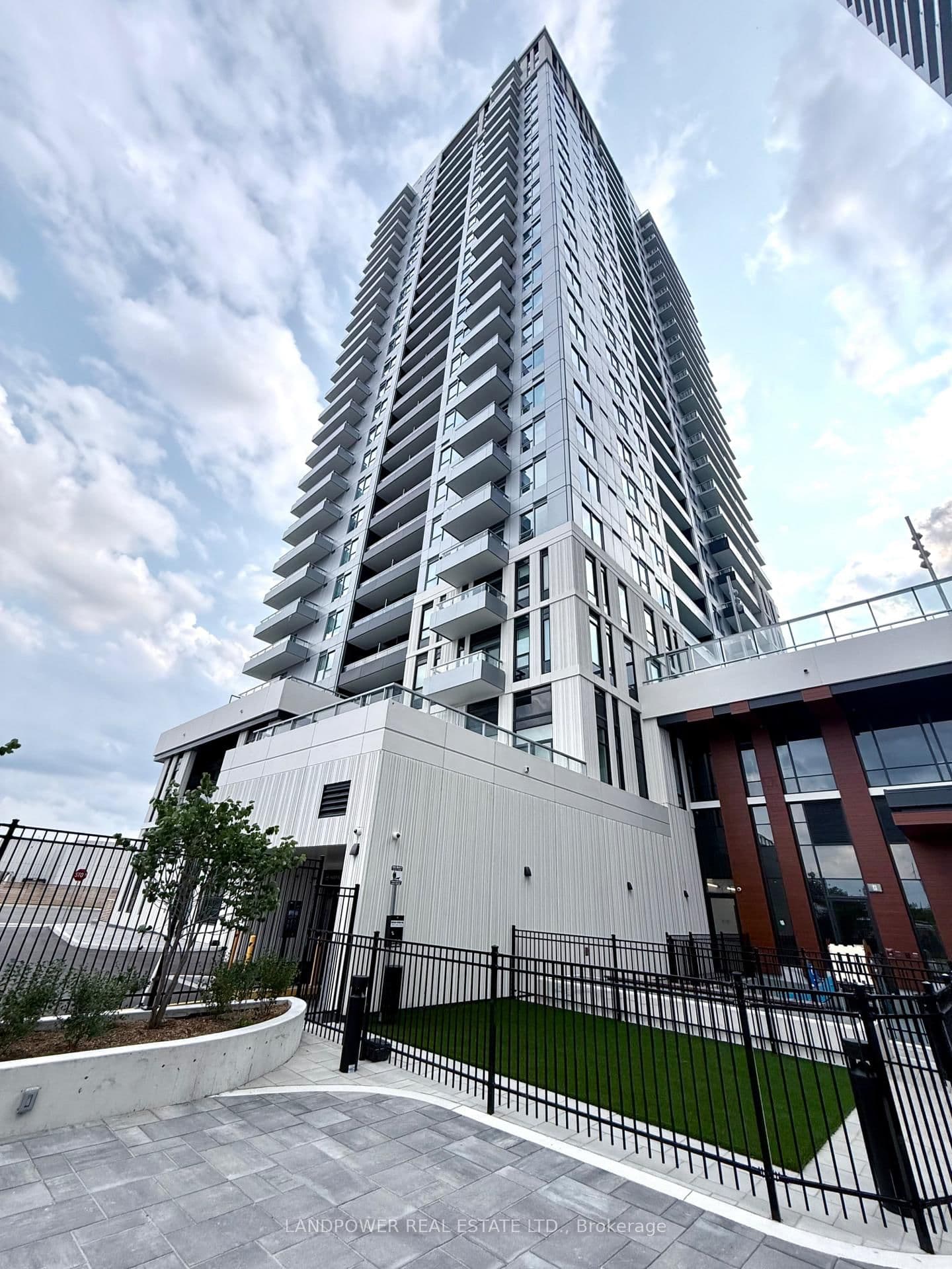 21 Meadowdale Road, Unit 907 thumbnail 25