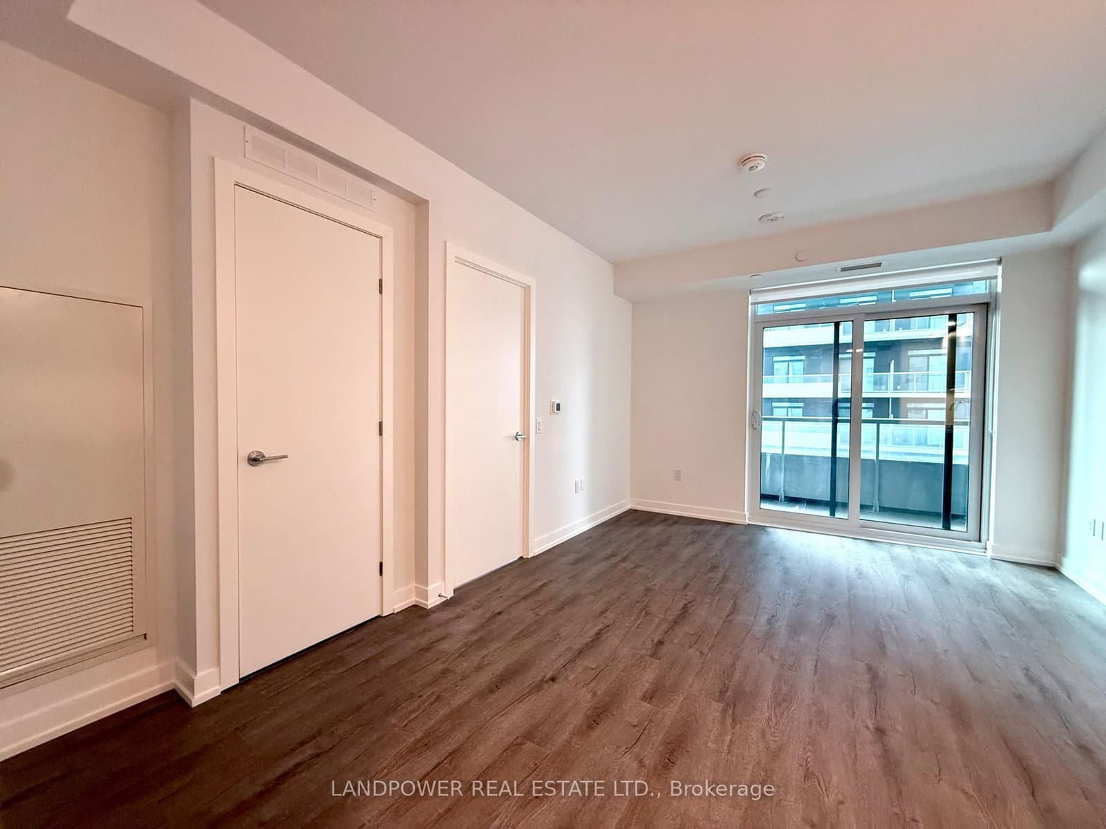 21 Meadowdale Road, Unit 907 thumbnail 4