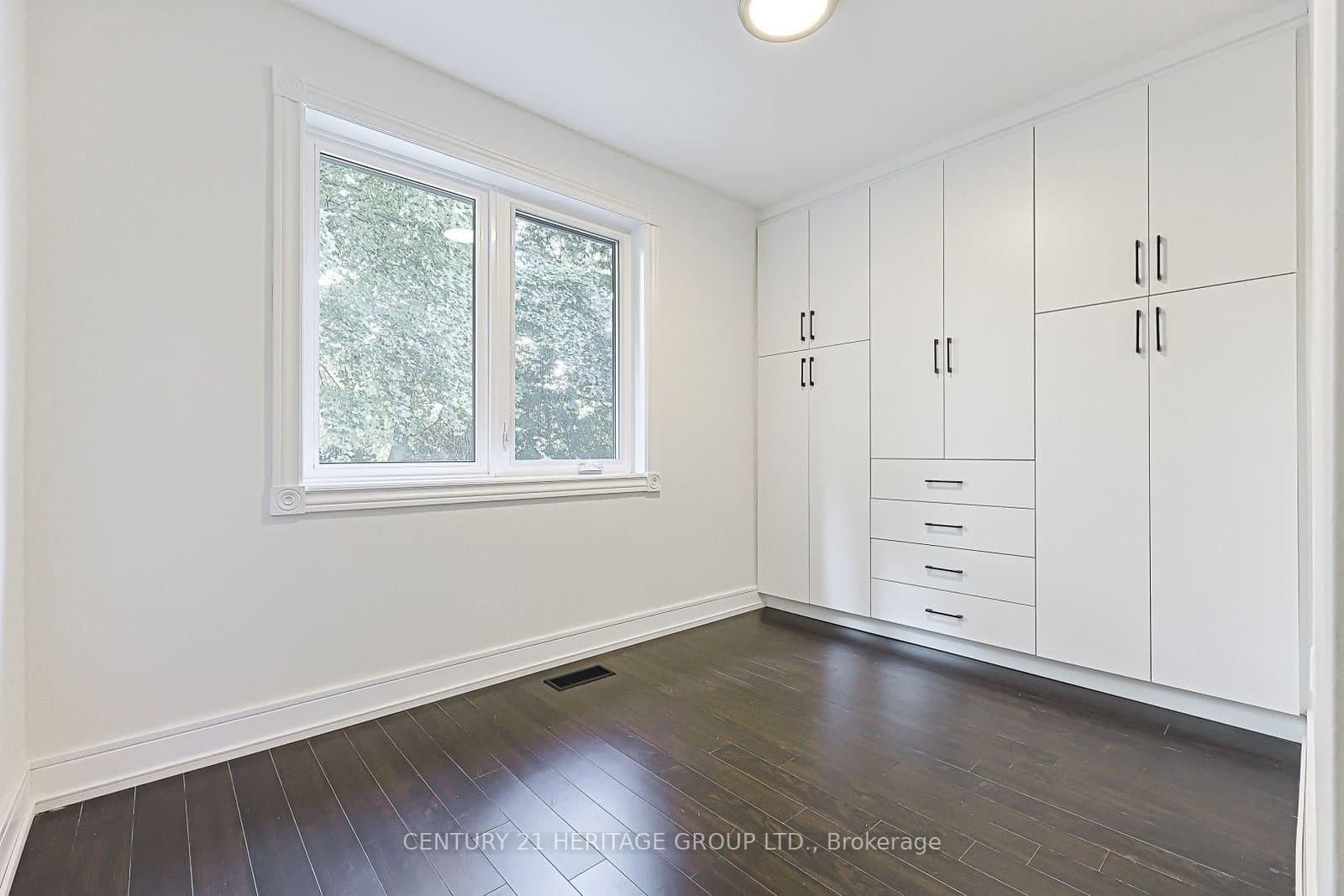 314 Wenlock Avenue thumbnail 11