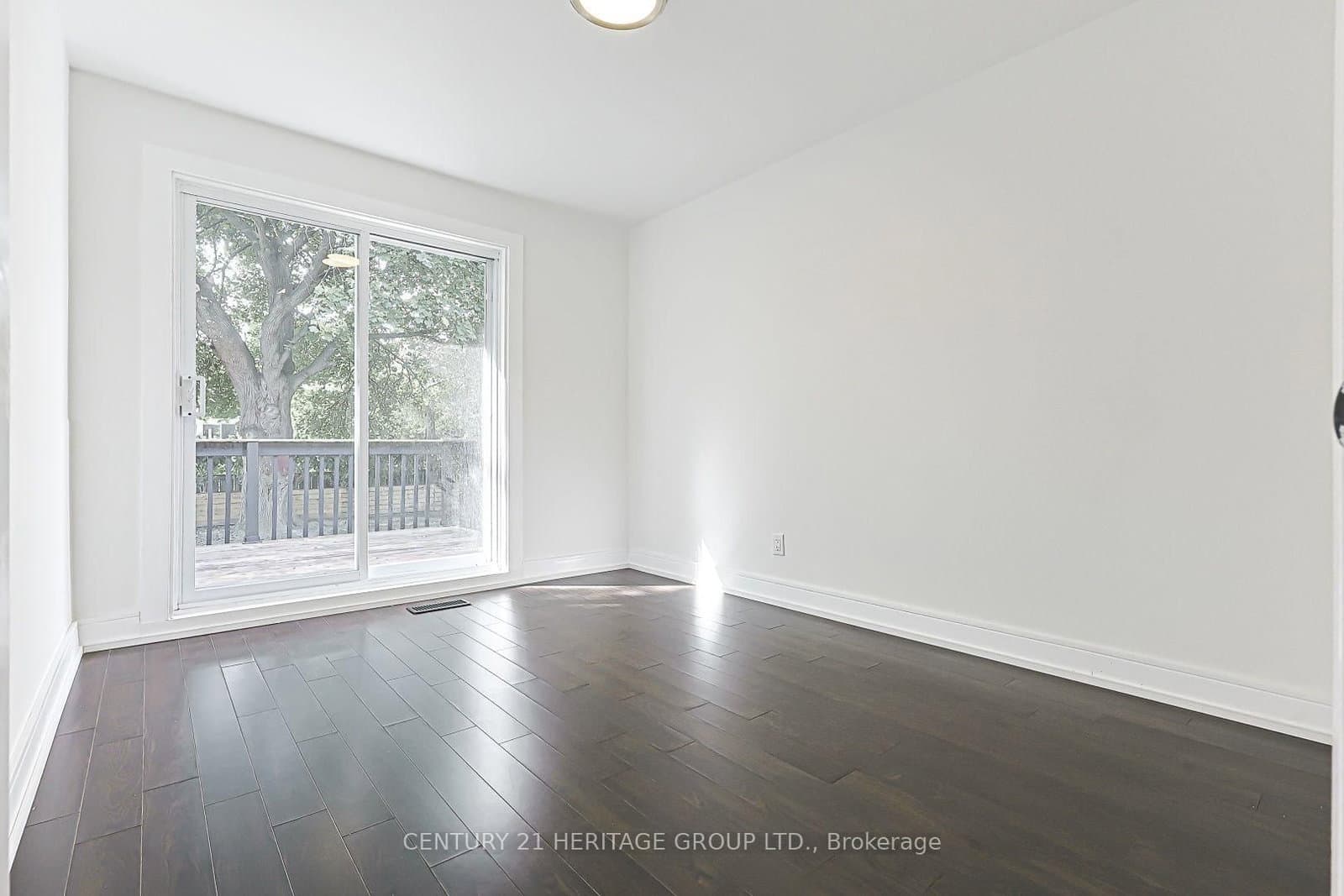 314 Wenlock Avenue thumbnail 9