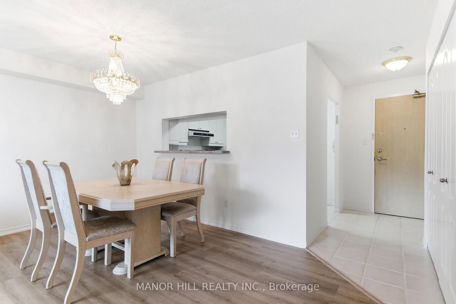 11 Townsgate Drive, Unit 814 thumbnail 14