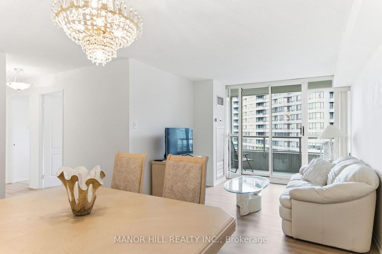 11 Townsgate Drive, Unit 814 thumbnail 18