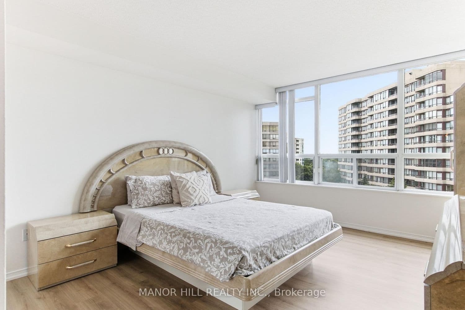 11 Townsgate Drive, Unit 814 thumbnail 23