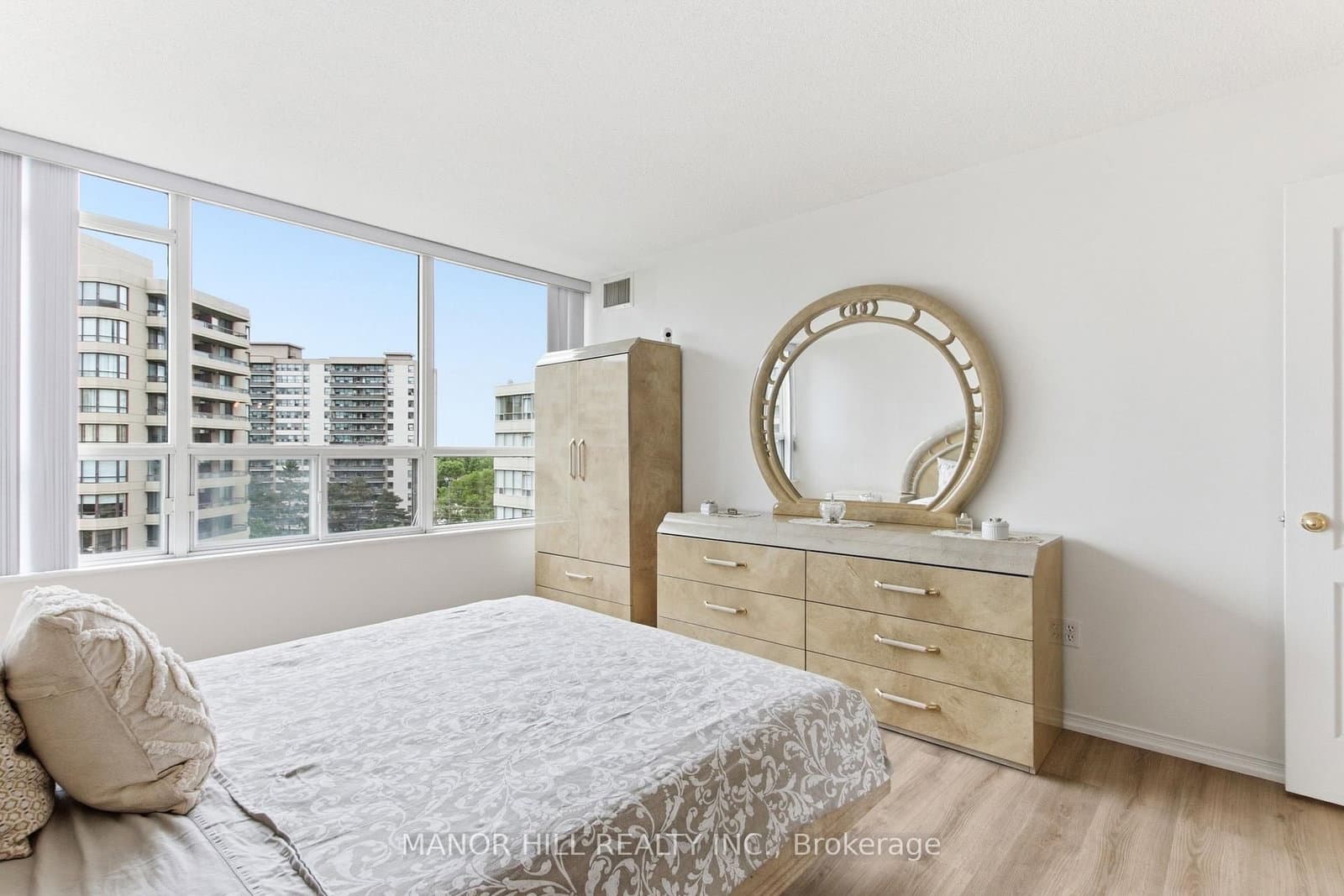 11 Townsgate Drive, Unit 814 thumbnail 25