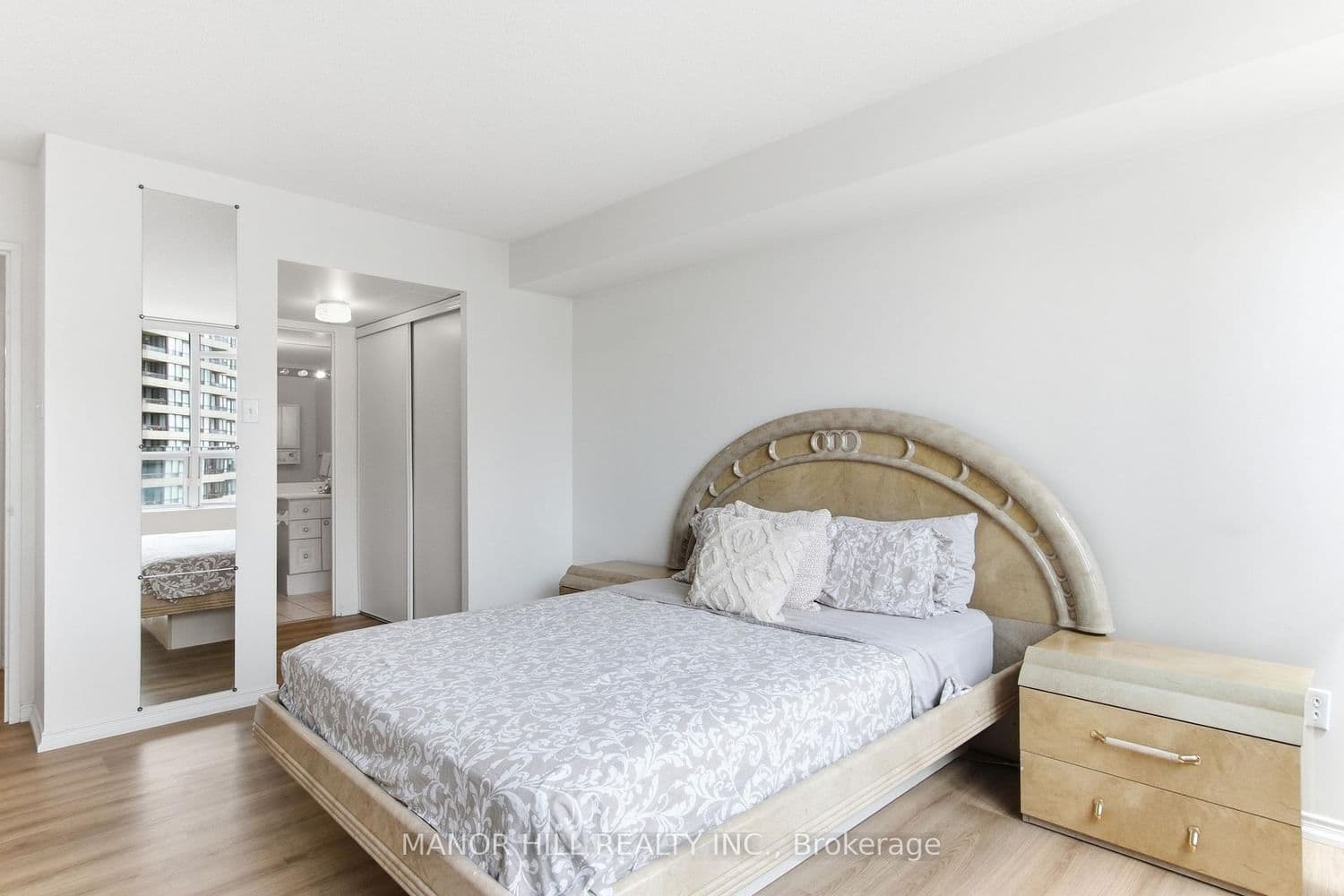 11 Townsgate Drive, Unit 814 thumbnail 27