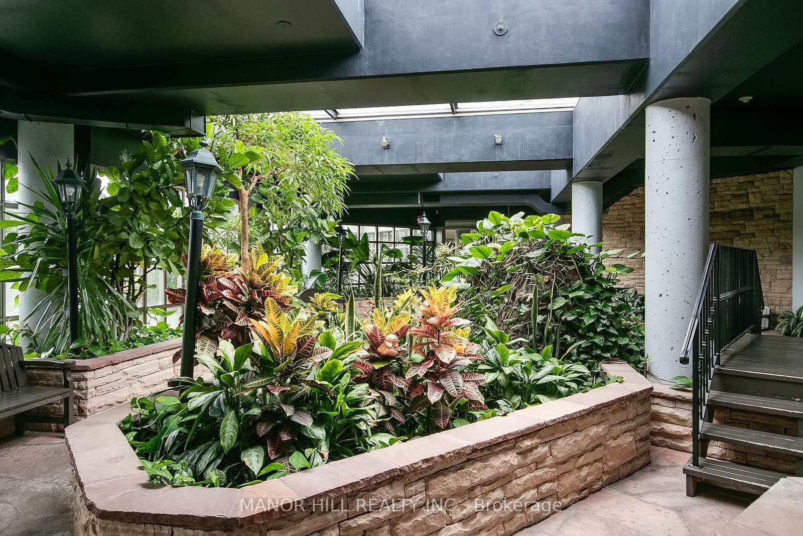 11 Townsgate Drive, Unit 814 thumbnail 48