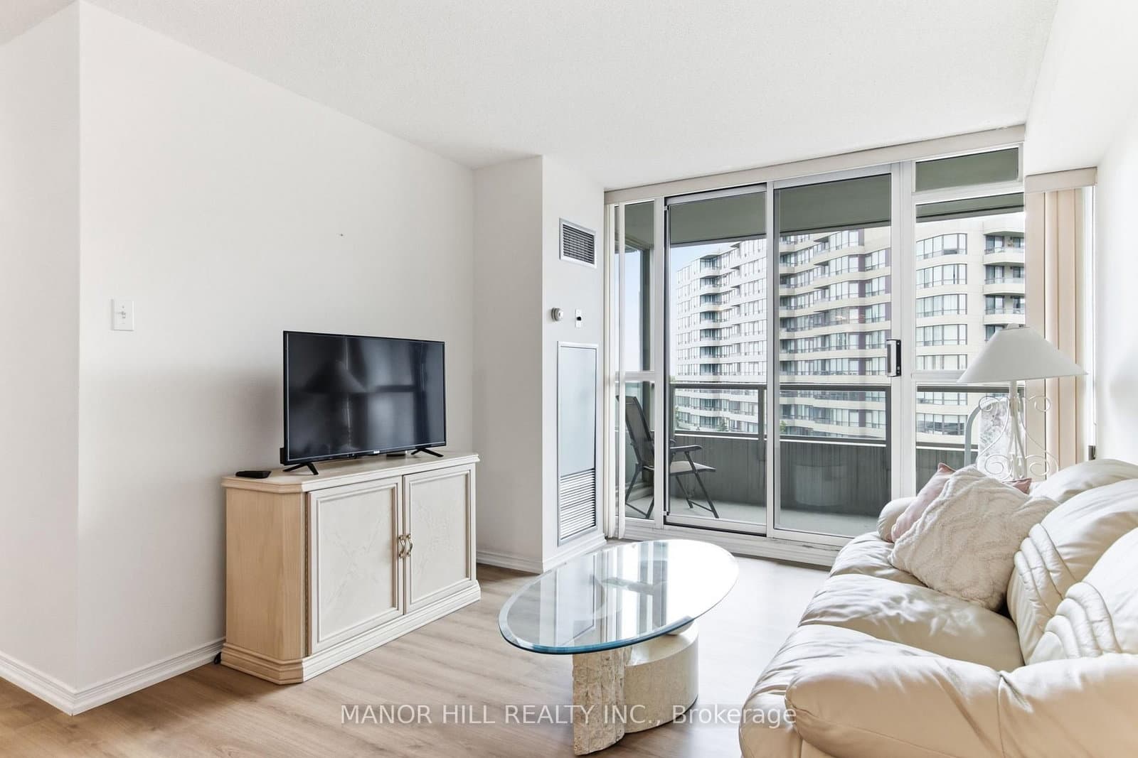 11 Townsgate Drive, Unit 814 thumbnail 9