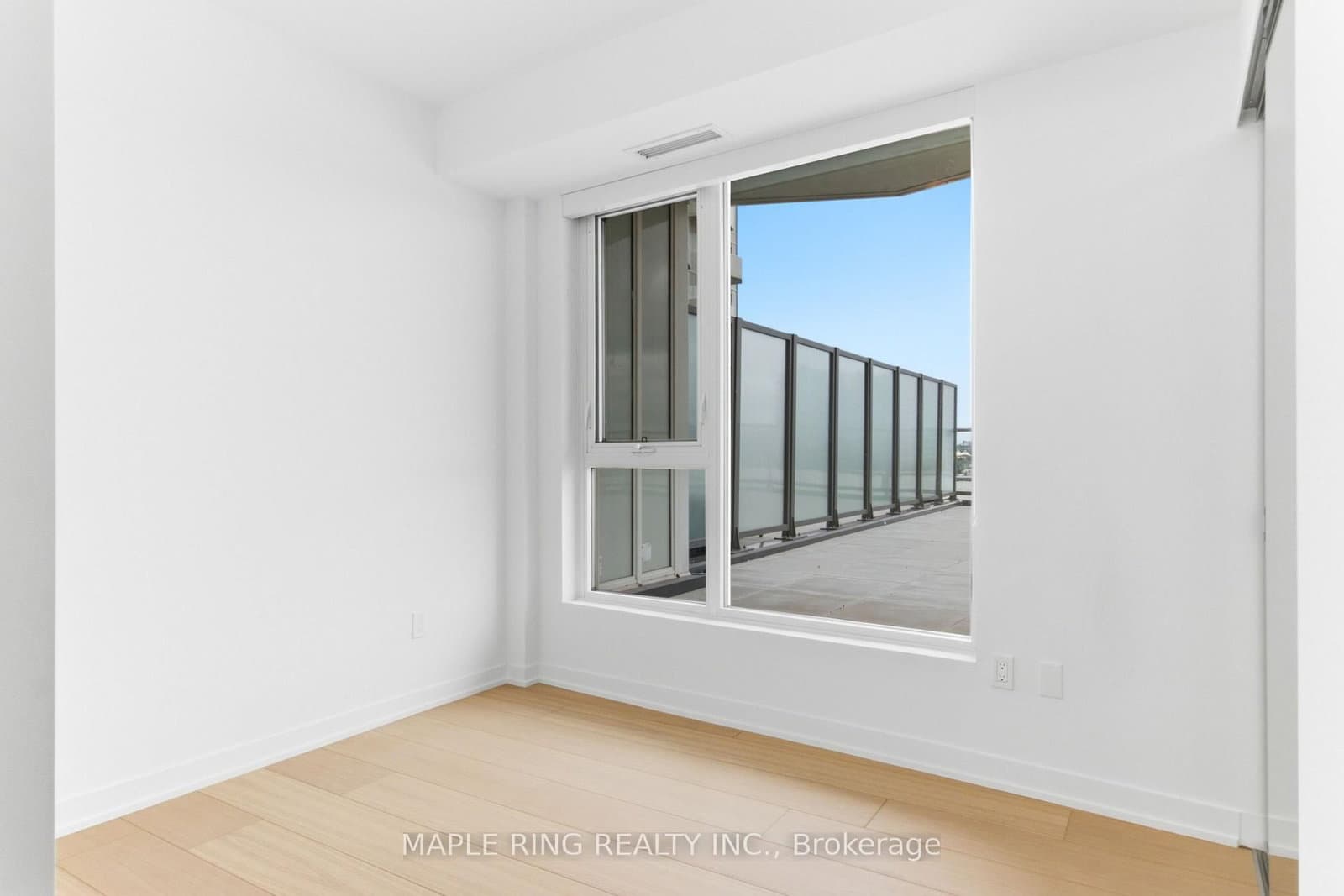 474 Caldari Road, Unit 704 thumbnail 11