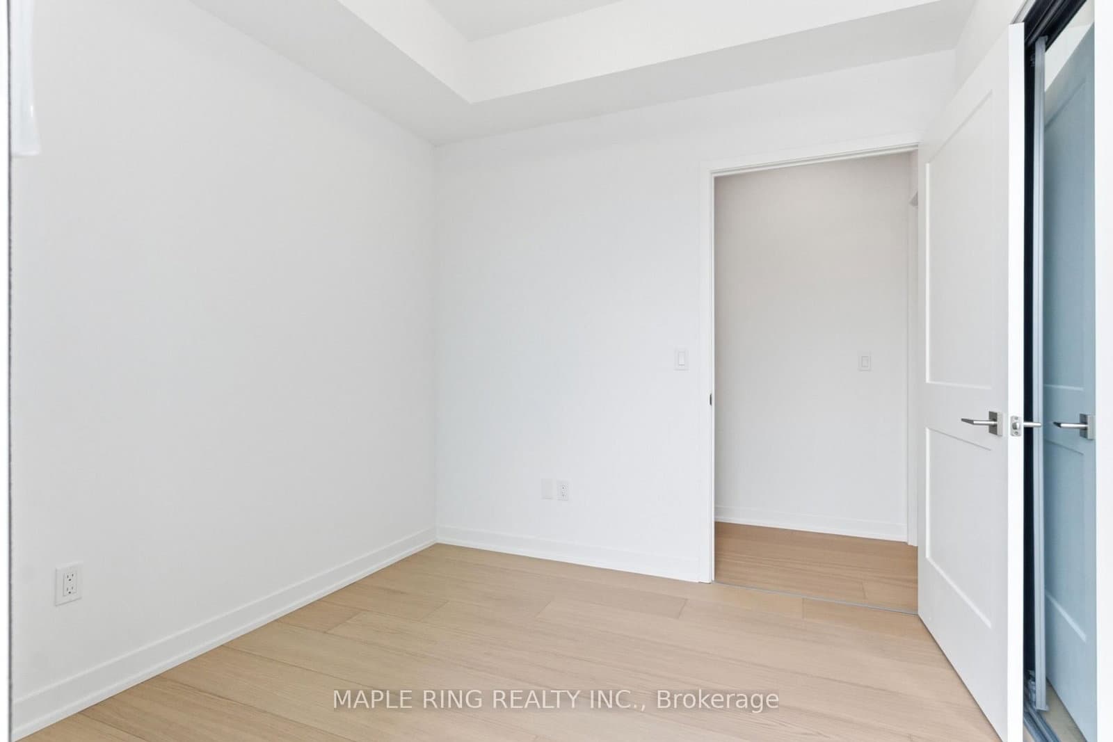 474 Caldari Road, Unit 704 thumbnail 14