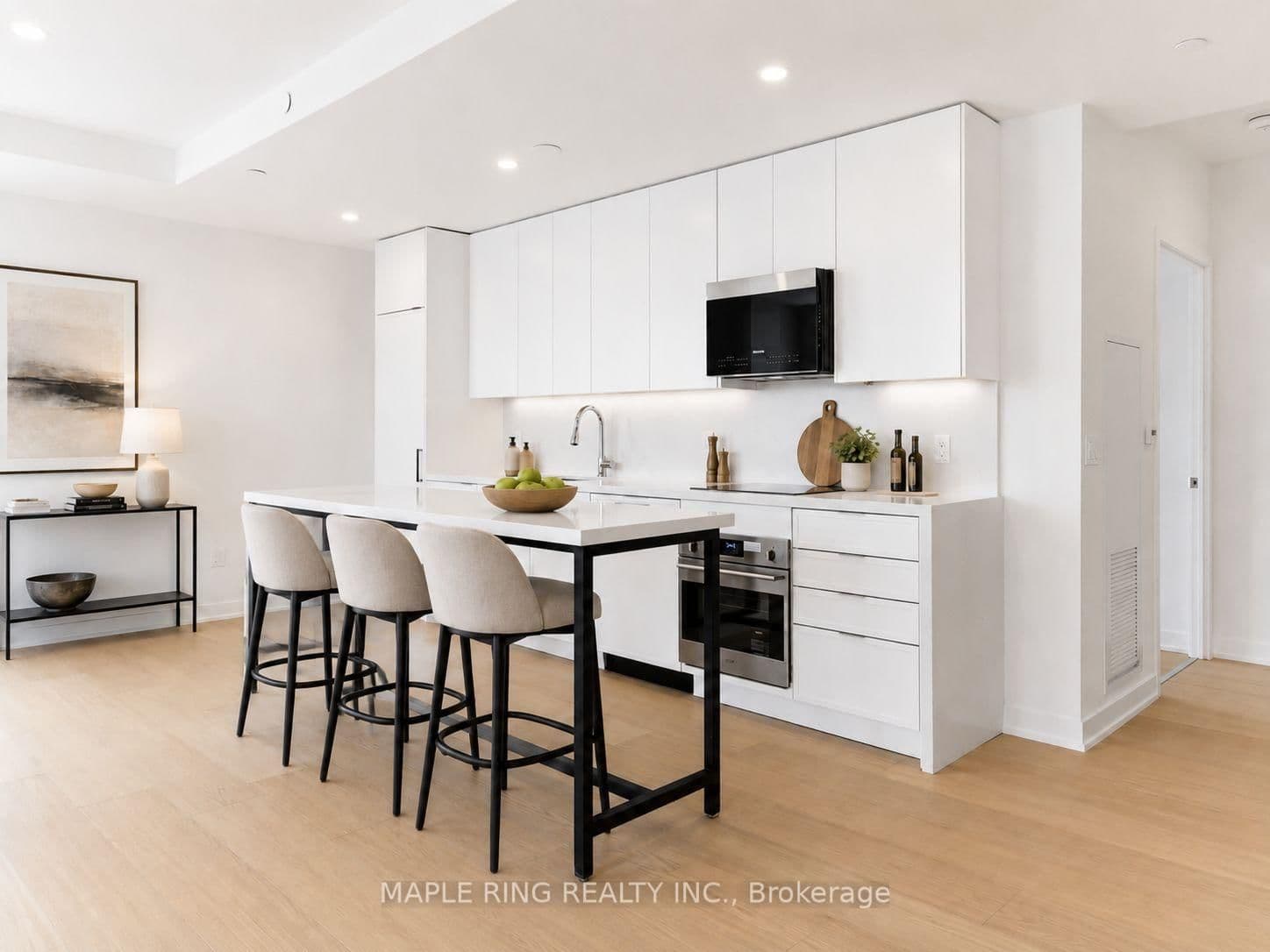 474 Caldari Road, Unit 704 thumbnail 3