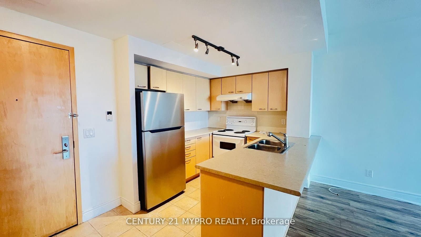 48 Suncrest Boulevard, Unit 1022 thumbnail 4