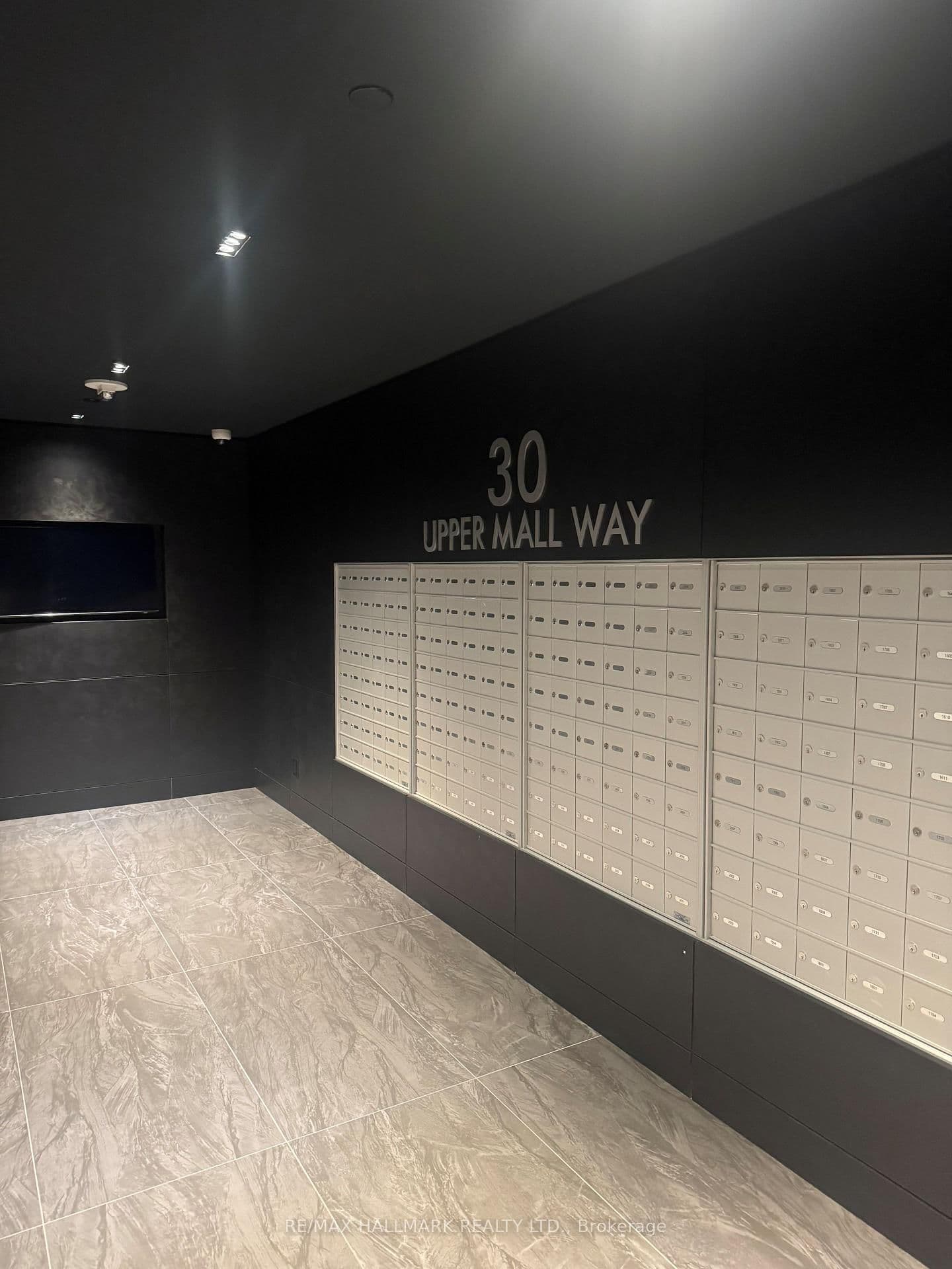 30 Upper Mall Way, Unit 2909 thumbnail 2
