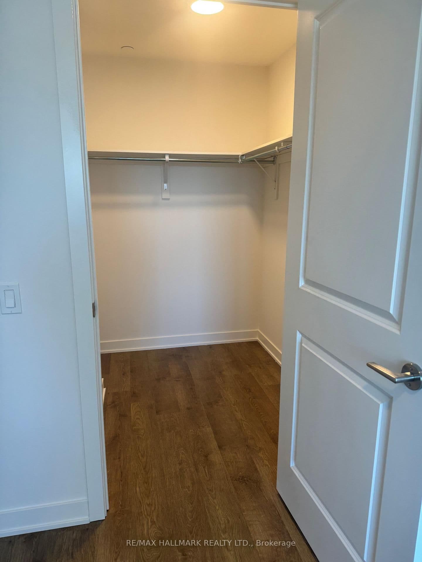 30 Upper Mall Way, Unit 2909 thumbnail 8