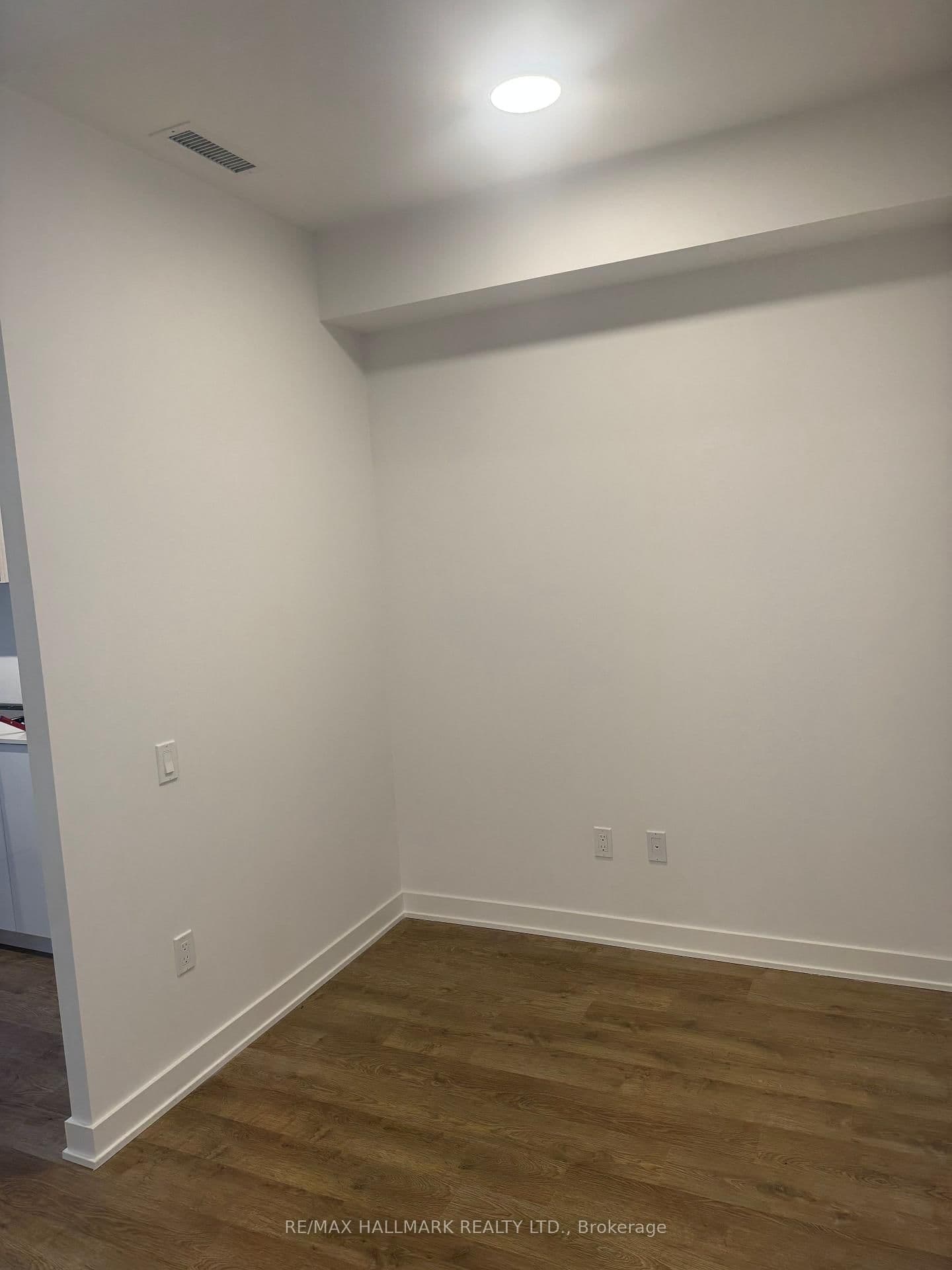 30 Upper Mall Way, Unit 2909 thumbnail 9