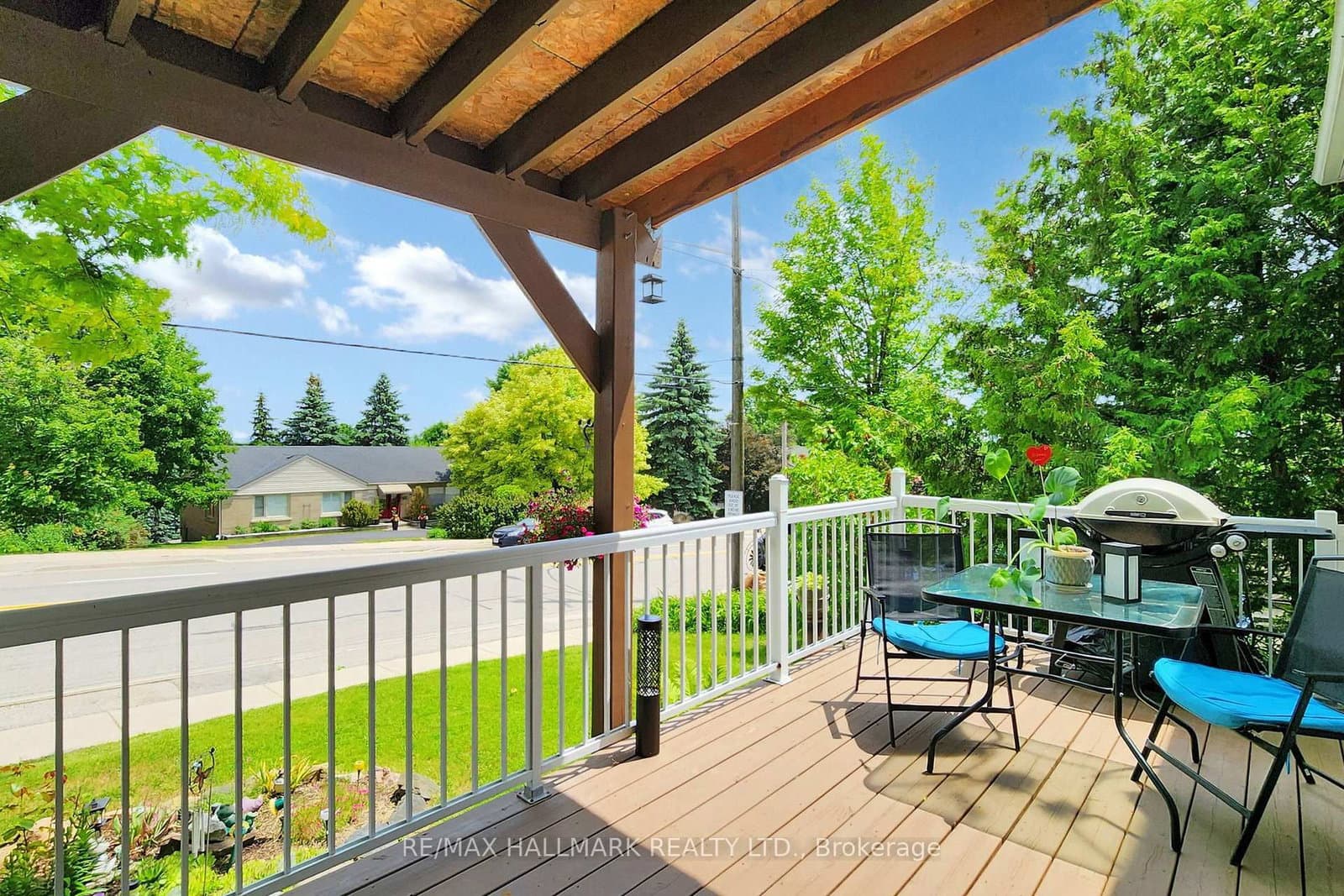 178 Barrie Street thumbnail 4