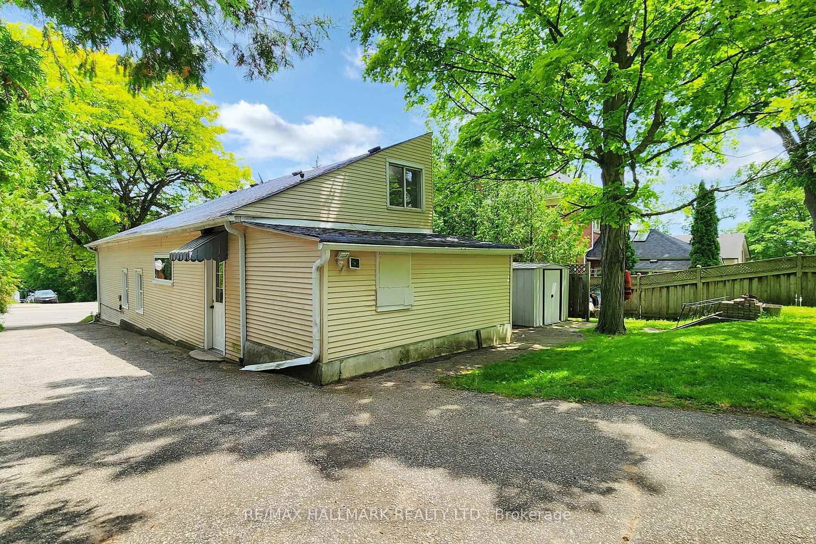 178 Barrie Street thumbnail 49