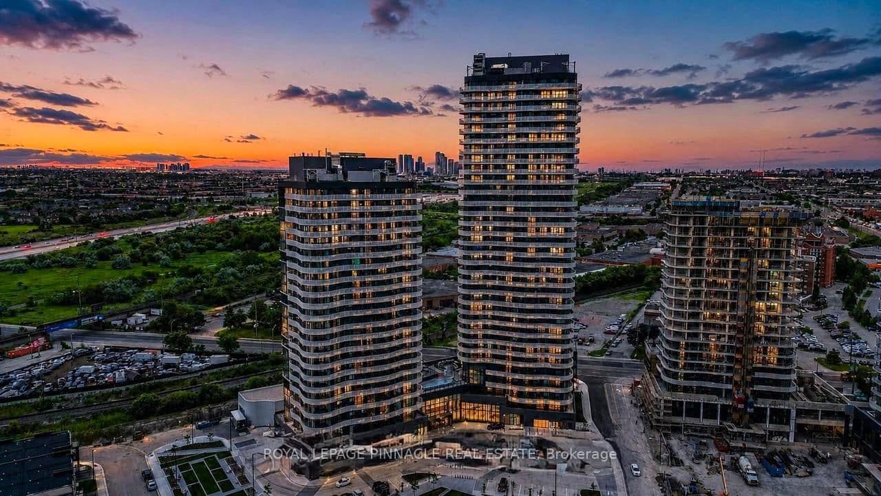 10 FLAVELLE Trail, Unit 1303 - Image 1